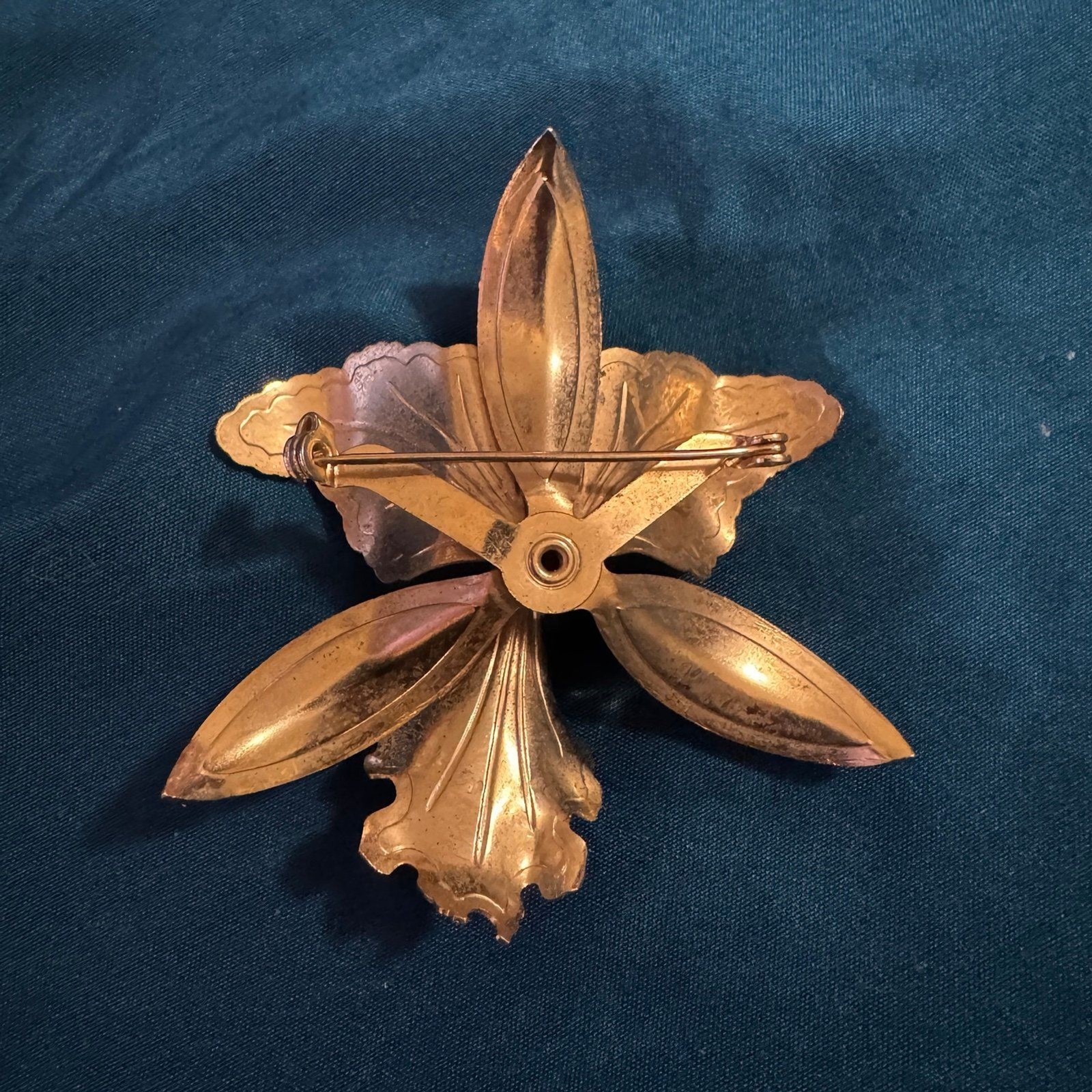Vintage Purple and Gold Tone Orchid Flower Brooch/Pin [Jewelry 047]