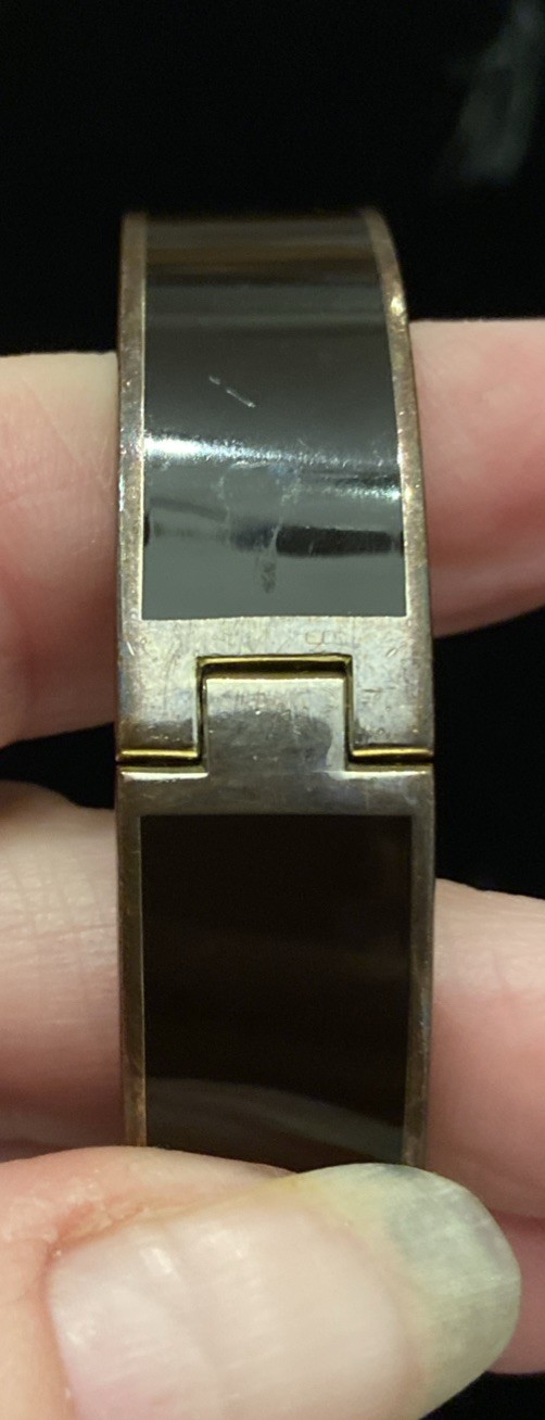 Classic HENRI BENDEL Chestnut Enamel Centennial Stripe Hinged BANGLE BRACELET
