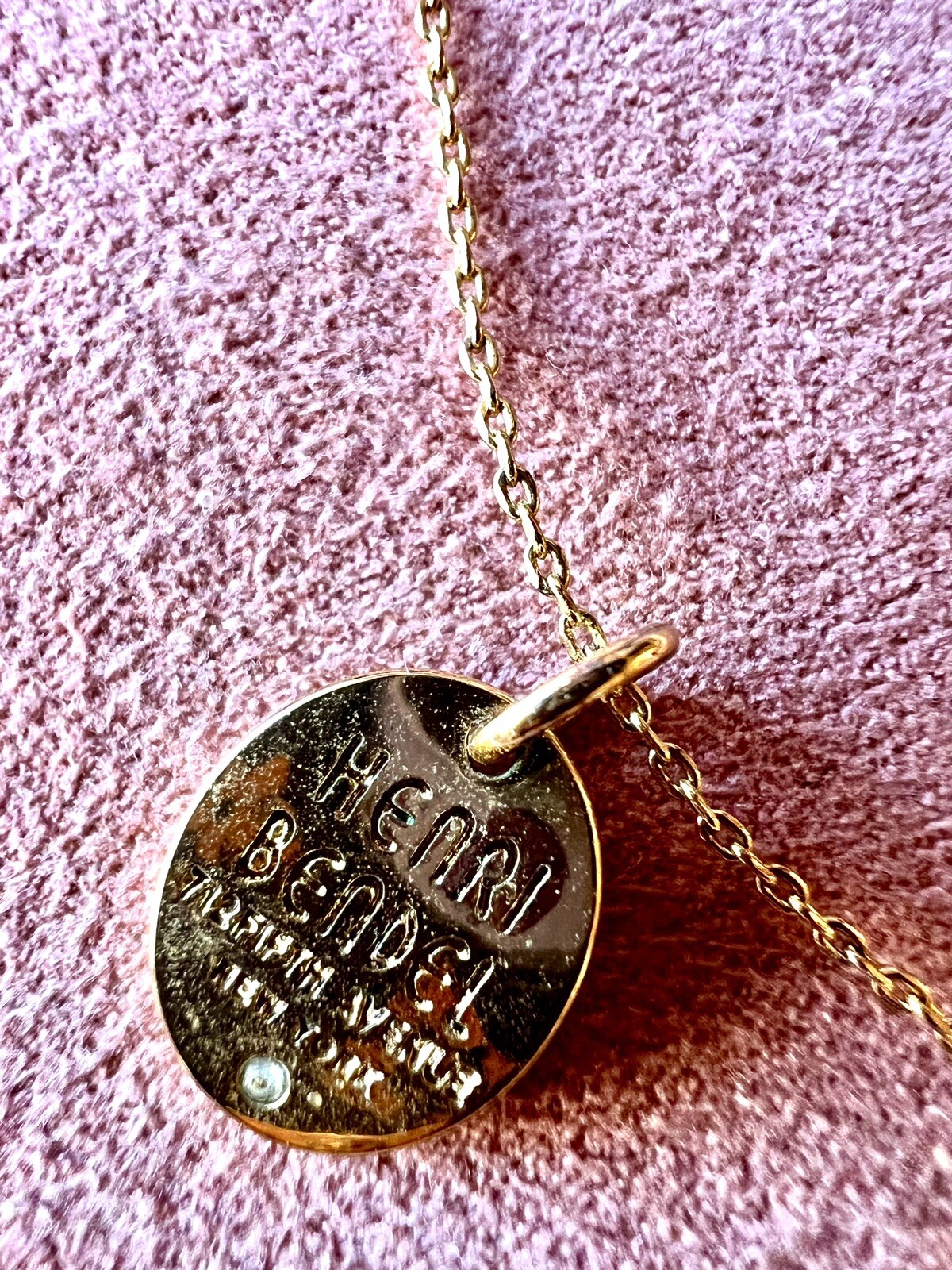 AUTH NEW Henri Bendel GOLD Shark’s Tooth CZ Crystal Charm wtag and Dust Bag RARE