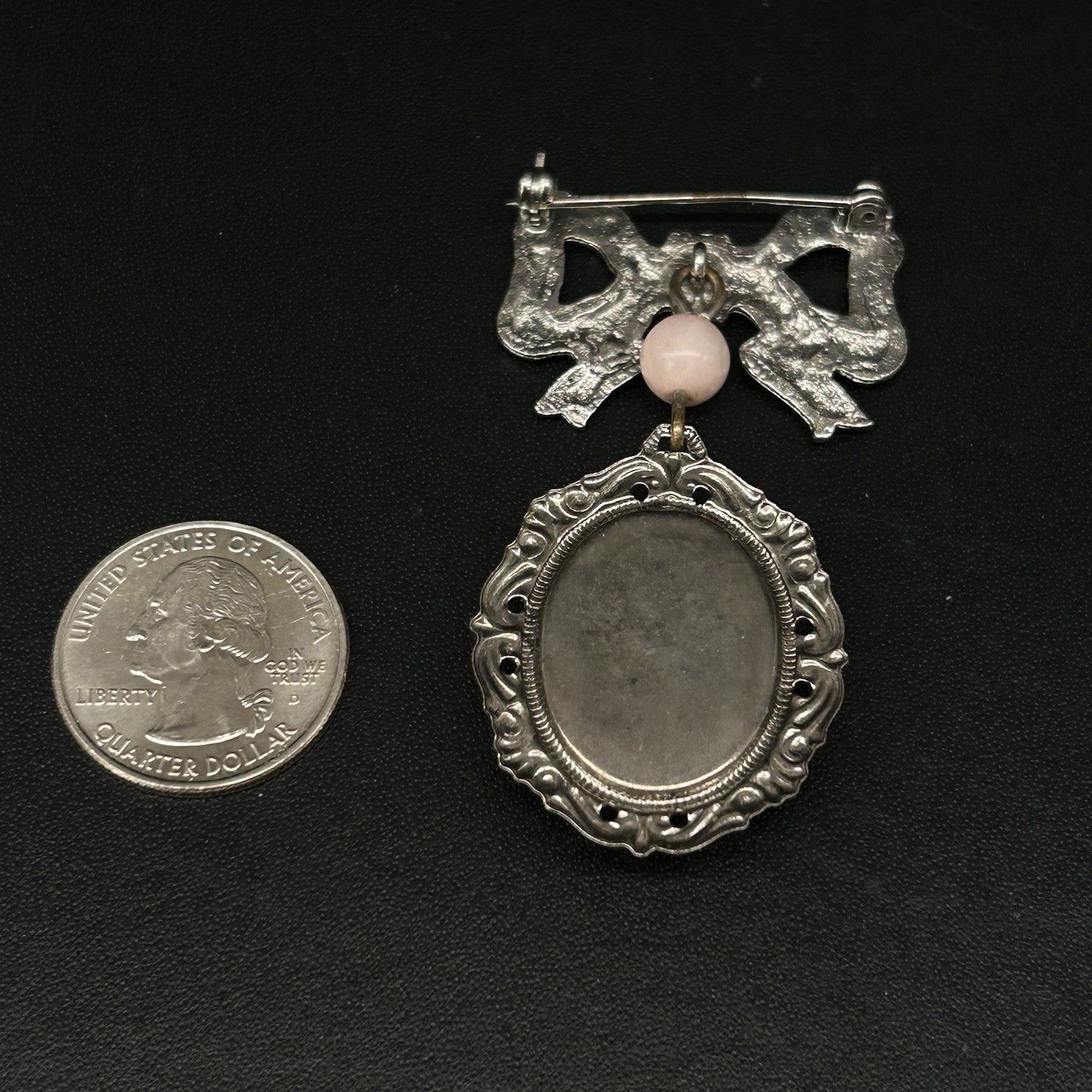 Lot Of 7 Silver Tone Vintage Brooches