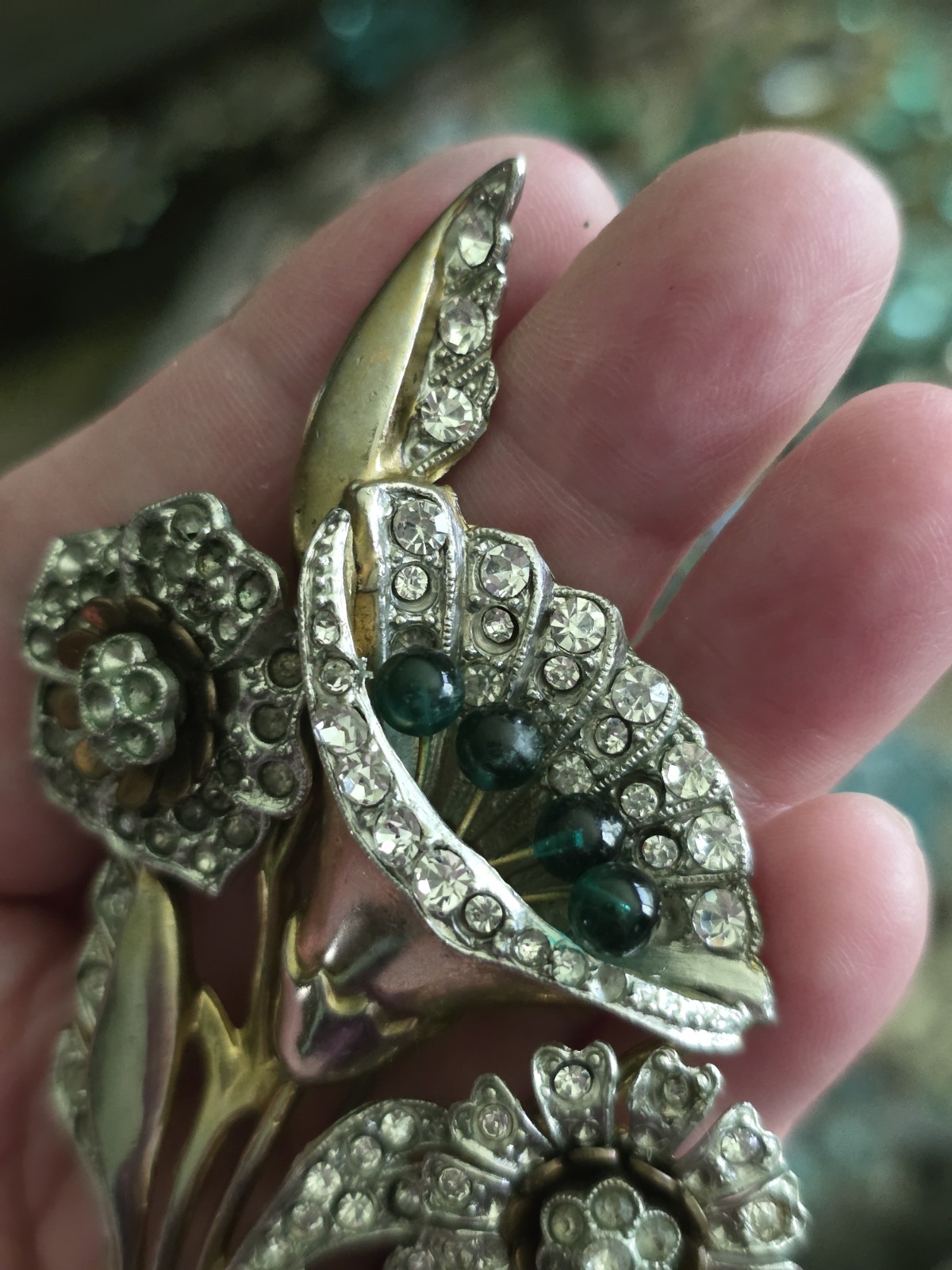 Goldtone Floral Rhinestone Deco Era Brooch Glass Bead Stamen