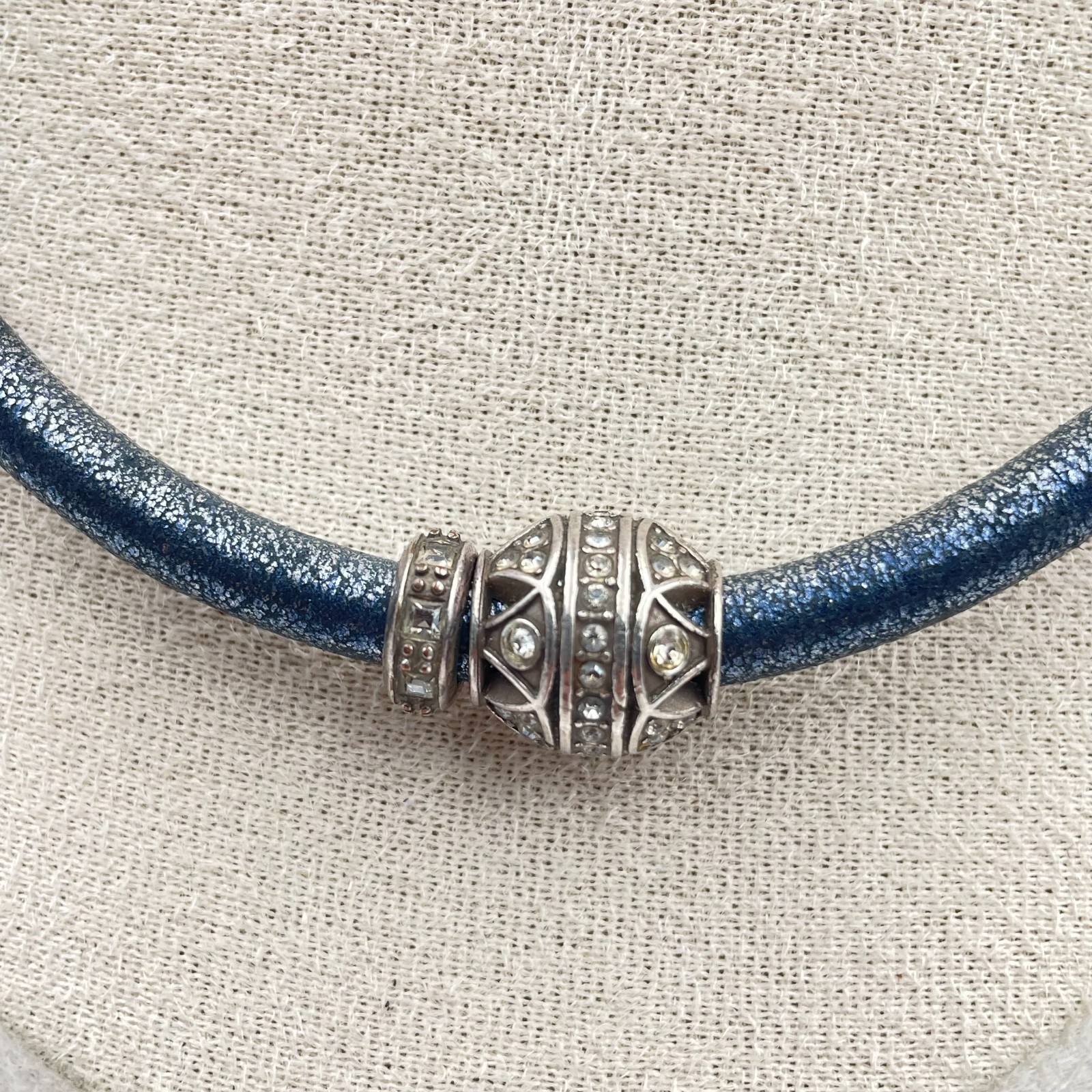 Vtg Brighton Metallic Blue Pewter Leather Necklace Crystal Rhinestone Charm Bead