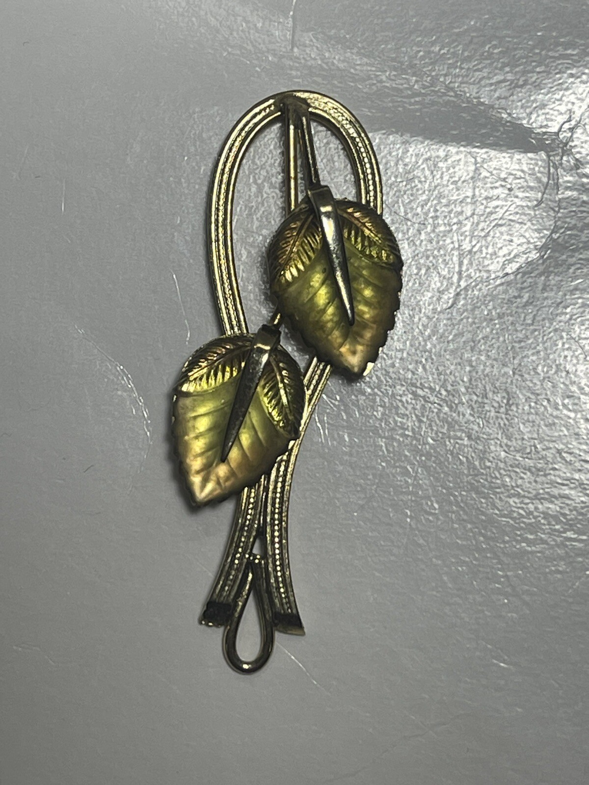 Vintage 1960’s Whiting and Davis Gold Tone Molded Glass Autumn Leaves Pendant