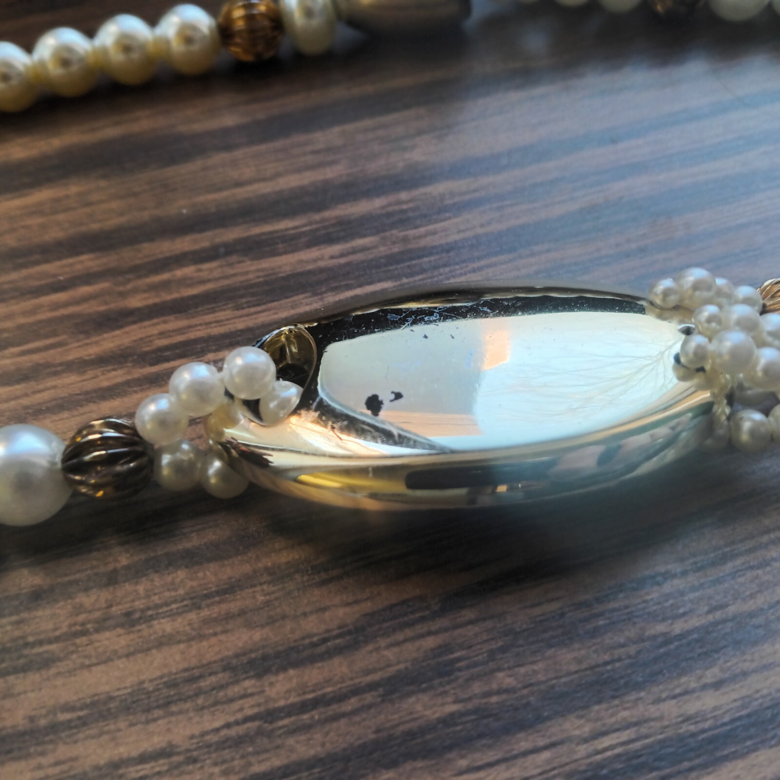 Gold Tone Metal & Faux Pearl Bib Necklace 16-20″ Unbranded See Description Below