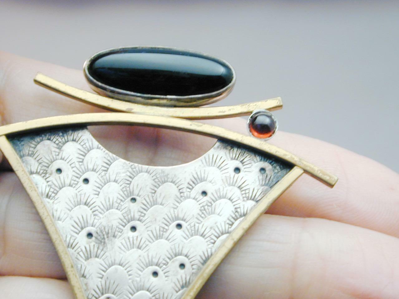 Modernist Sterling Mixed Metal Garnet Cabochon Onyx Pin Pendant Deborah CLOSE