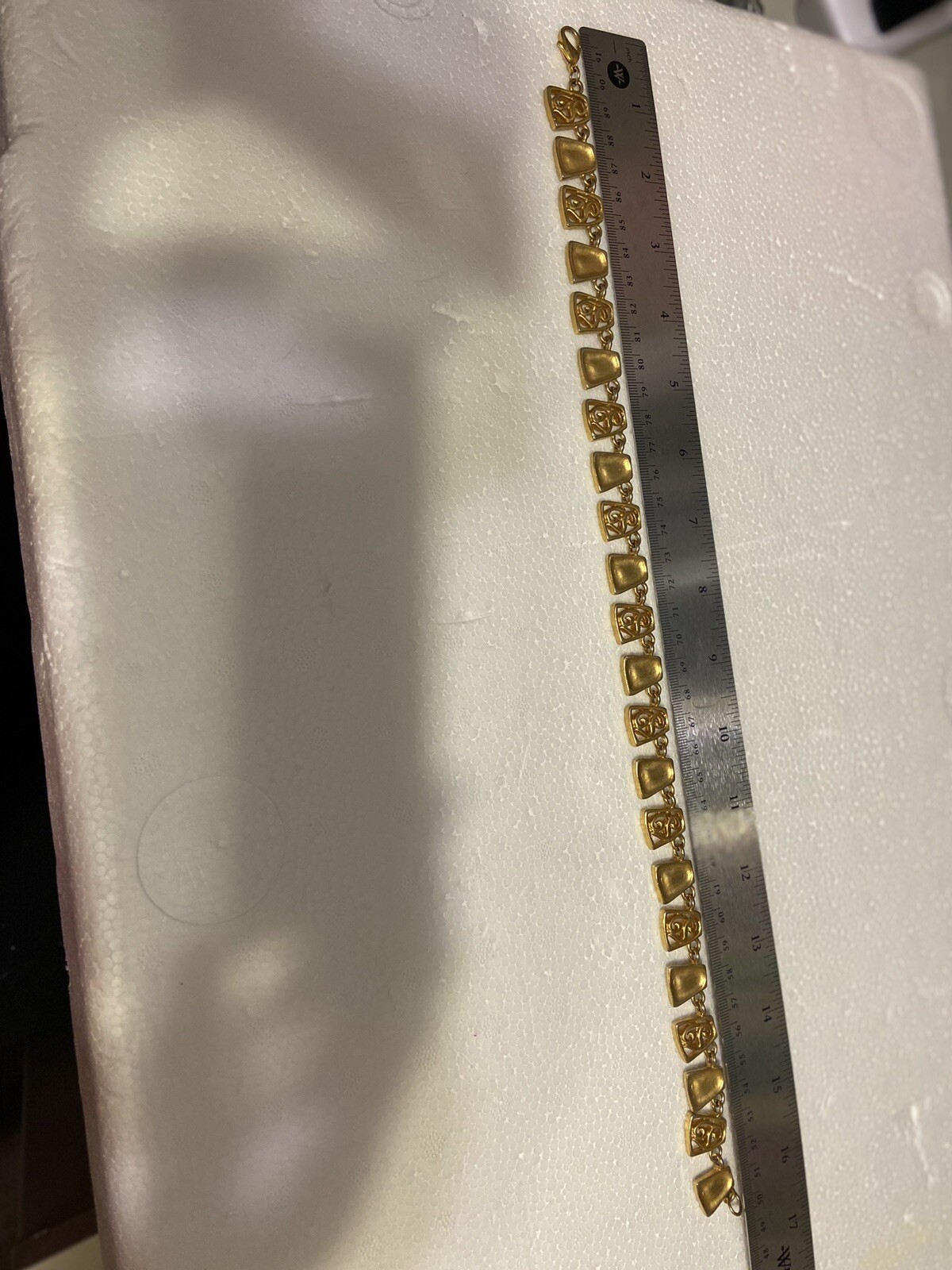 Necklace Choker Goldtone Vintage 16 1/2 in.