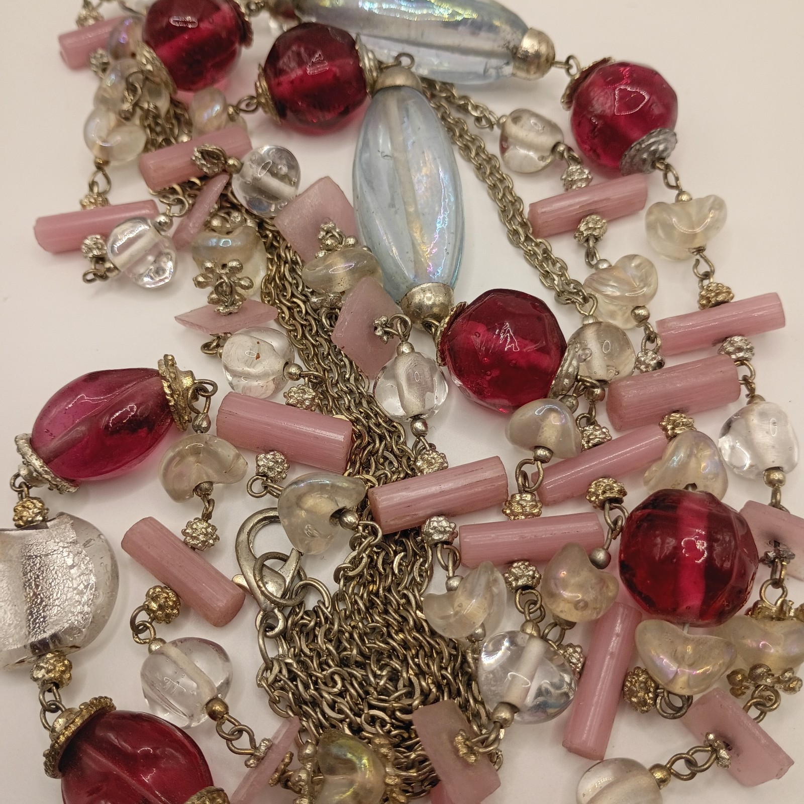 Vintage Art Glass Station Necklace Pink Red Iridescent 36″