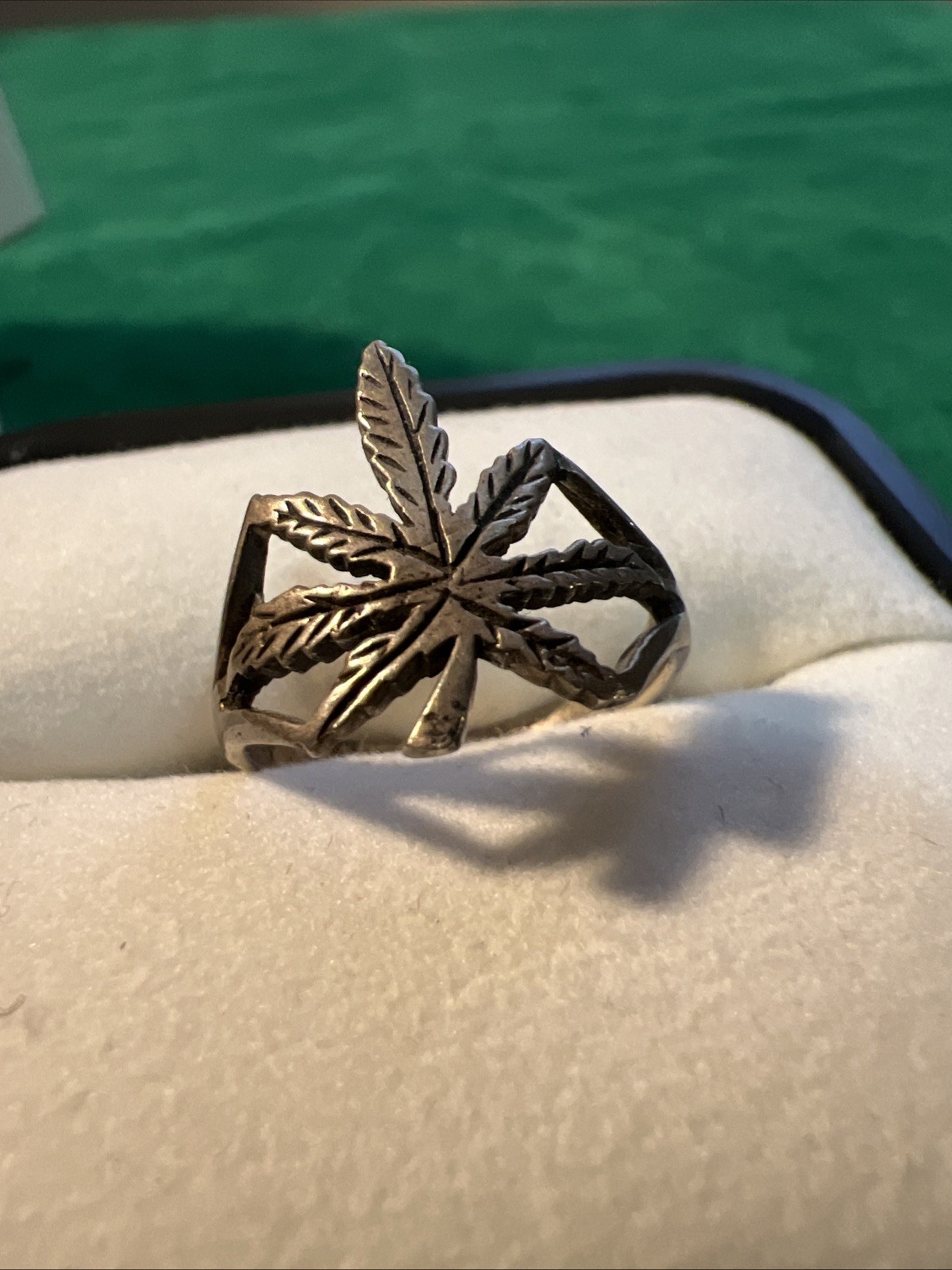 Vintage Sterling Silver 925 Cannabis Marijuana Leaf Ring Sz 4.5