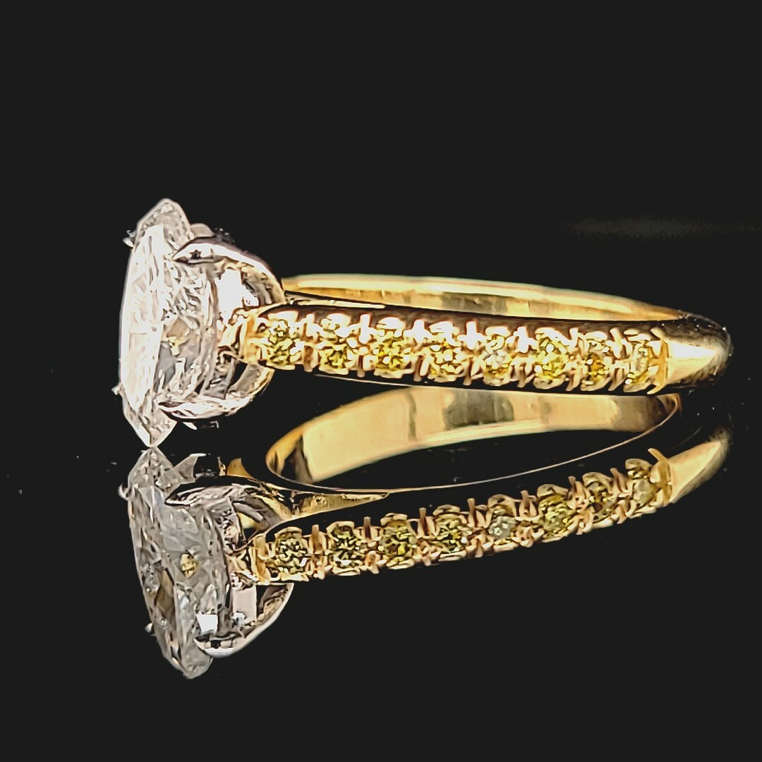 18k yellow gold 1.05ct. natural marquise Diamond Engagement ring