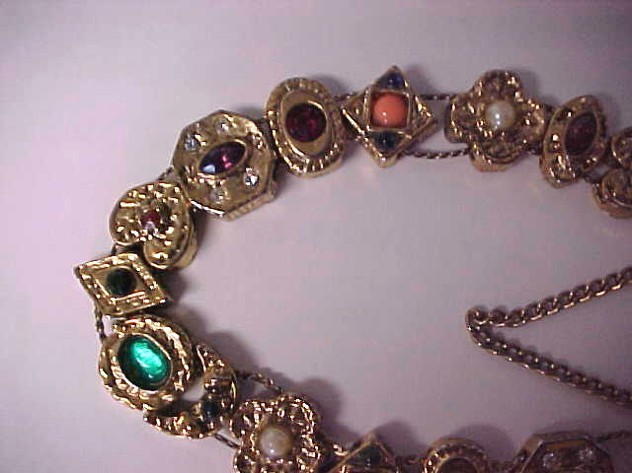 Vintage 60s Unsigned Goldette Victorian Revival Slide Charm Bracelet 7.5″