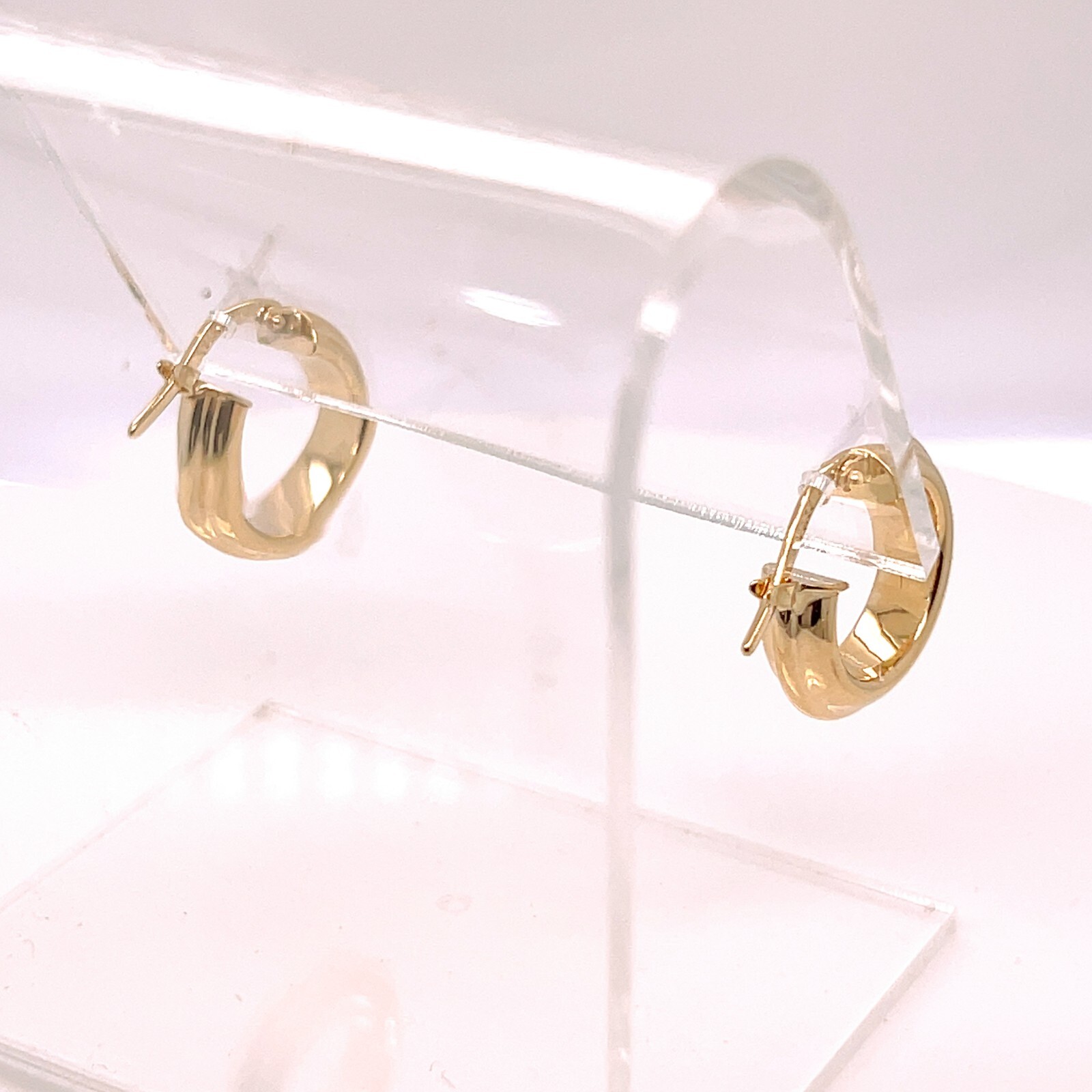 Vintage 14 Karat Gold Italian Hoop Earrings – 14k VR