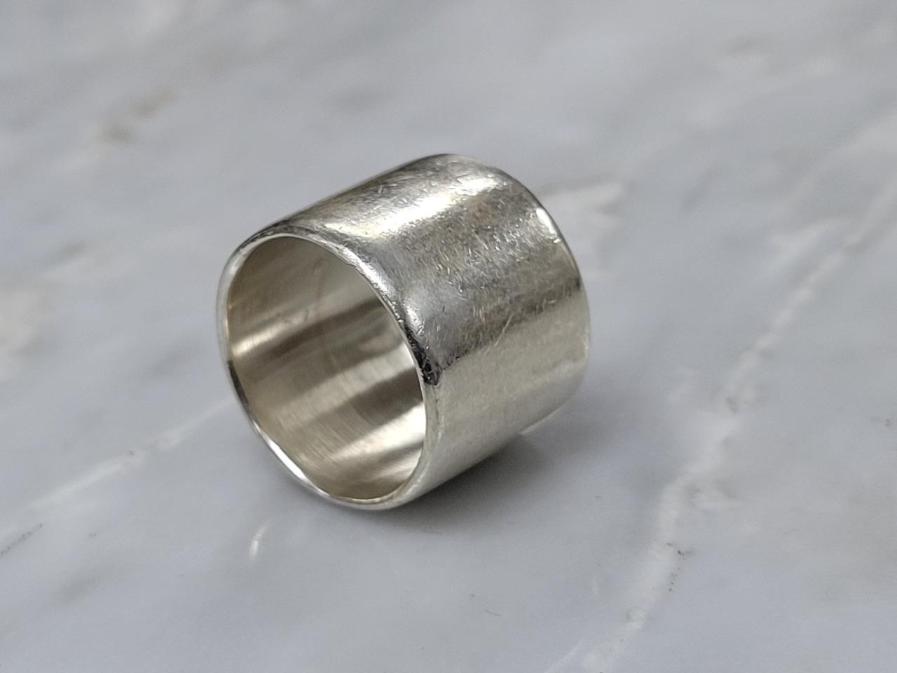Vintage Sterling Silver Thick Band Ring ~ Size 7.25 ~ 14.3grams ~ 1-E107