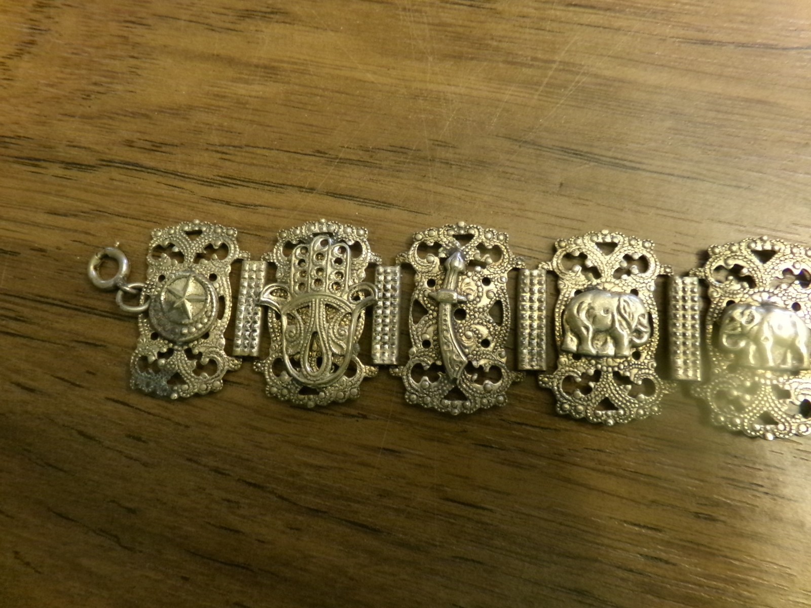 Vintage Women’s Souvenir Bracelet Morocco Hamsa Hand Elephant Link Bracelet