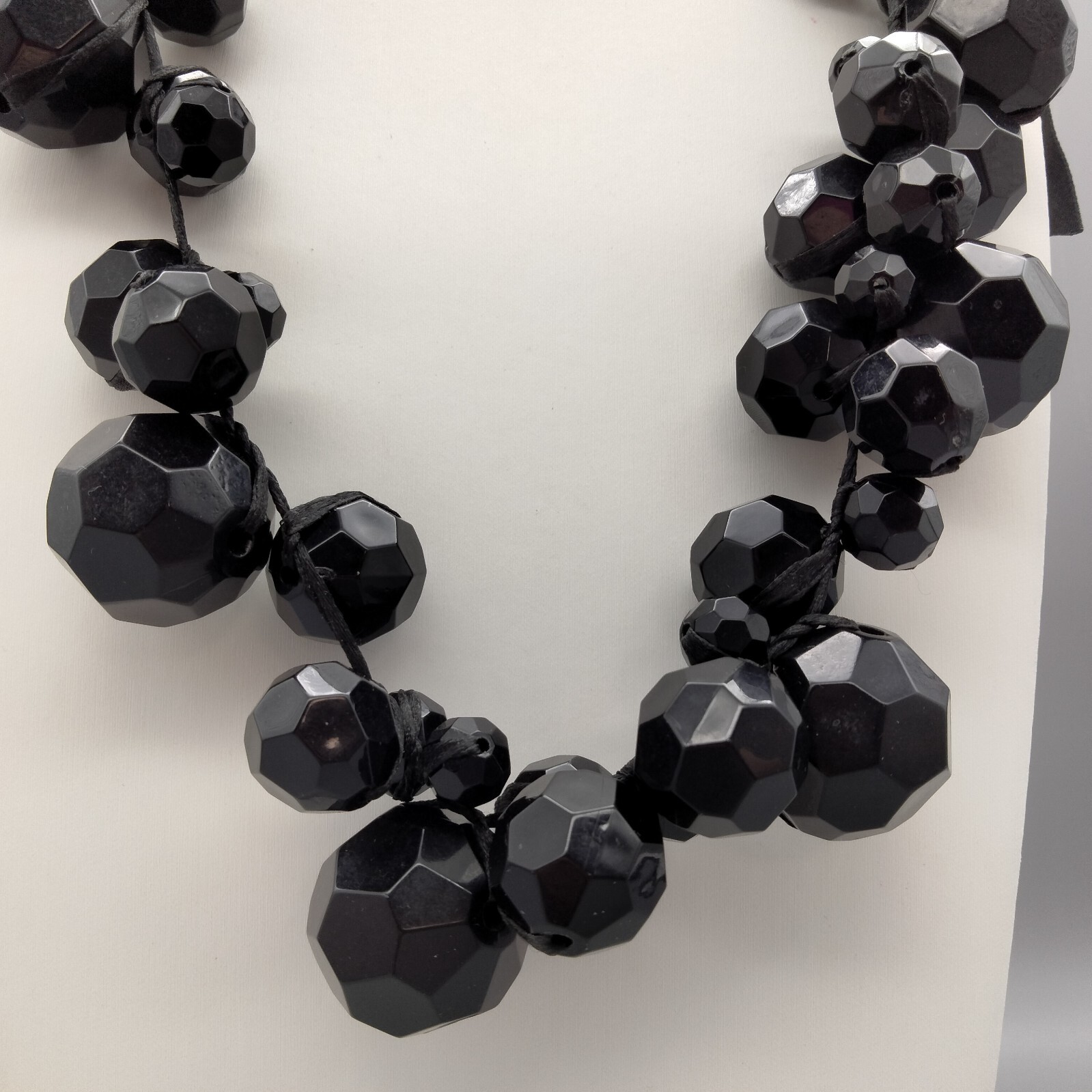 90s Goth Glam Boho Chic Black Acrylic Necklace Funky Chunky 24″ Vintage 1990’s