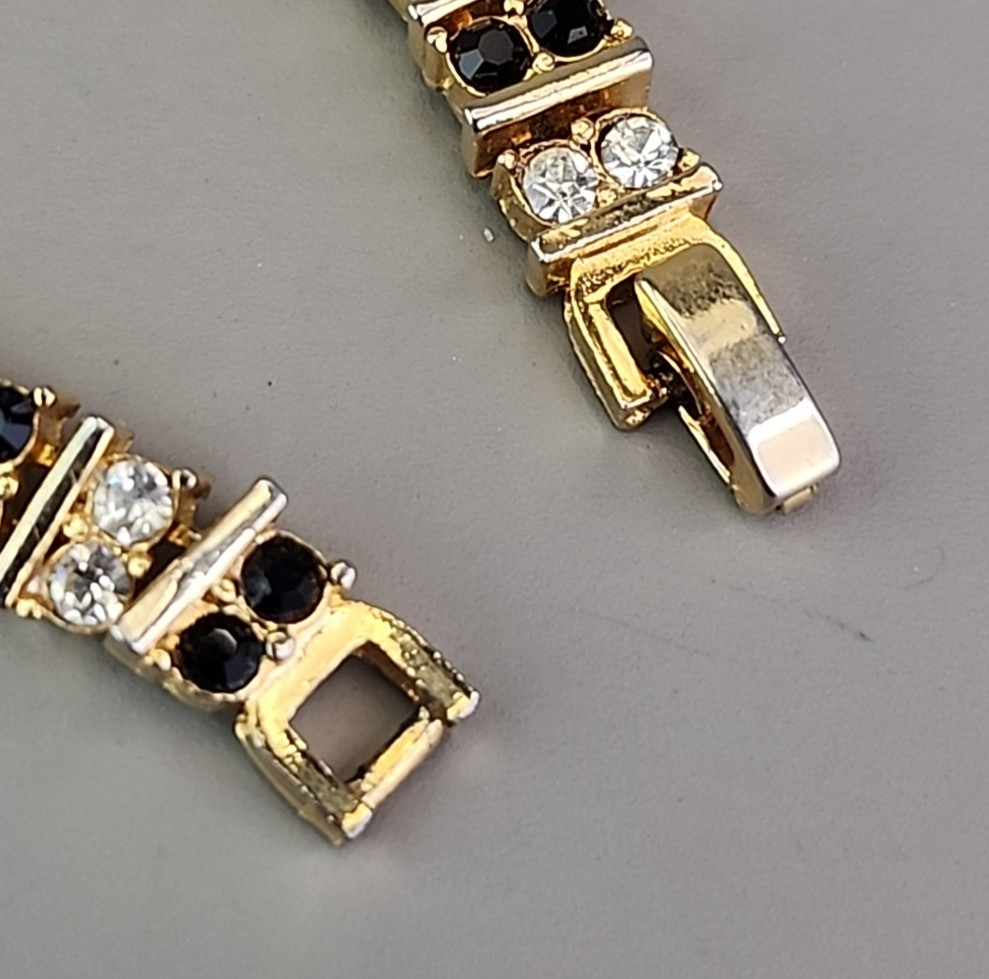 Vintage Rhinestone Chain Bracelet Black Clear Gold Tone 7″