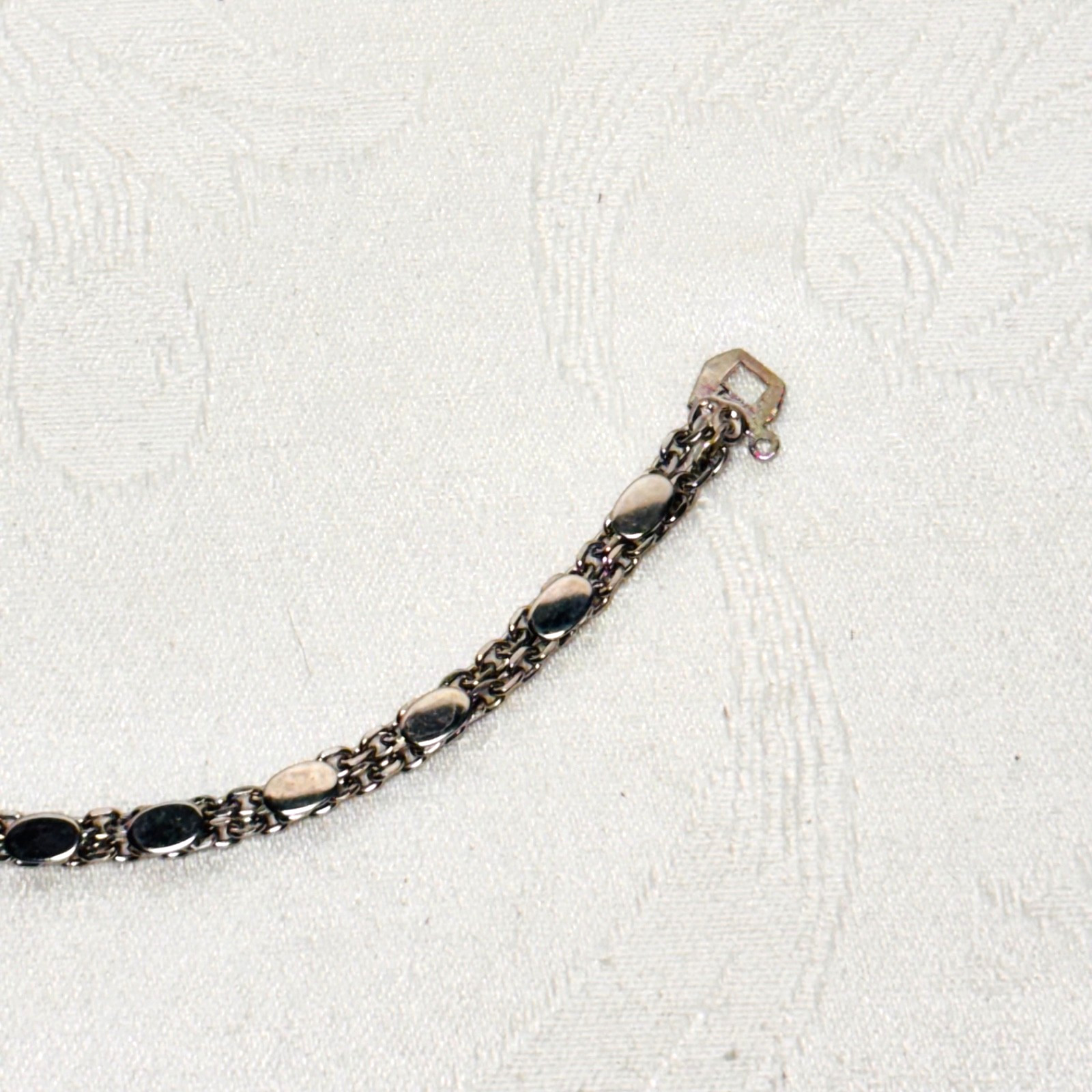 BRACELET charm oval blank silvertone metal cable chain safety fold clasp vintage