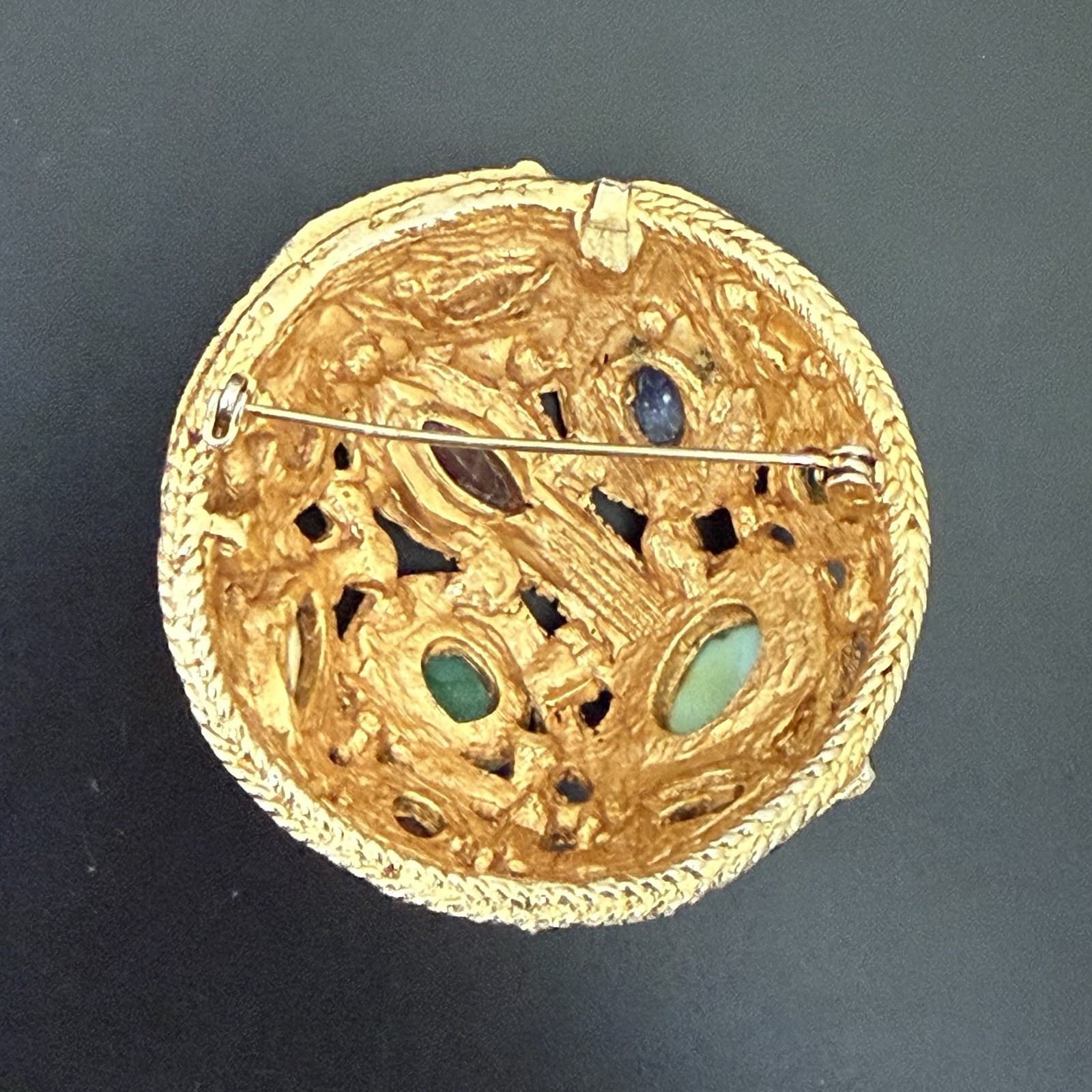 Vintage La Roca Style Multicolor Bejeweled Gemstones Gold-tone Dome Brooch 44g.