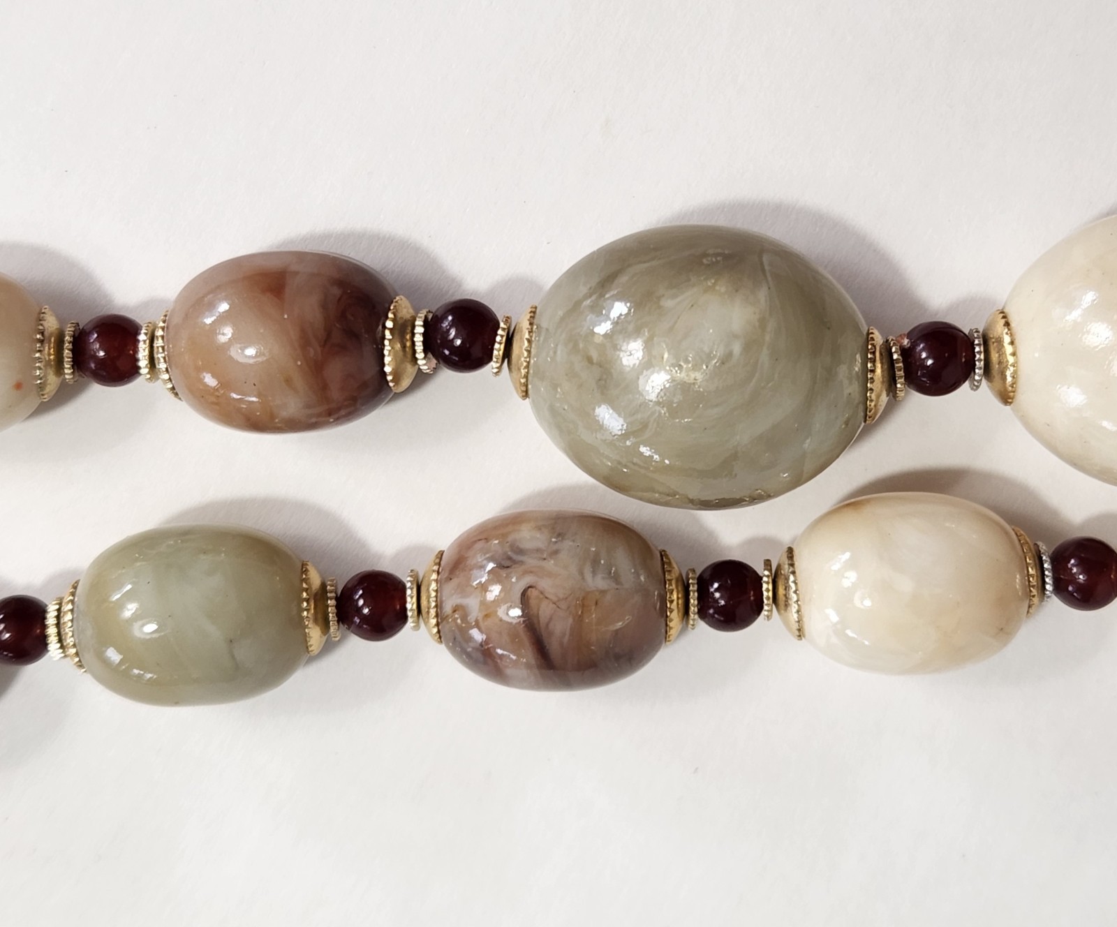 Vintage Statement Necklace Graduated Lucite Faux Agate Oval Beads Earthtones
