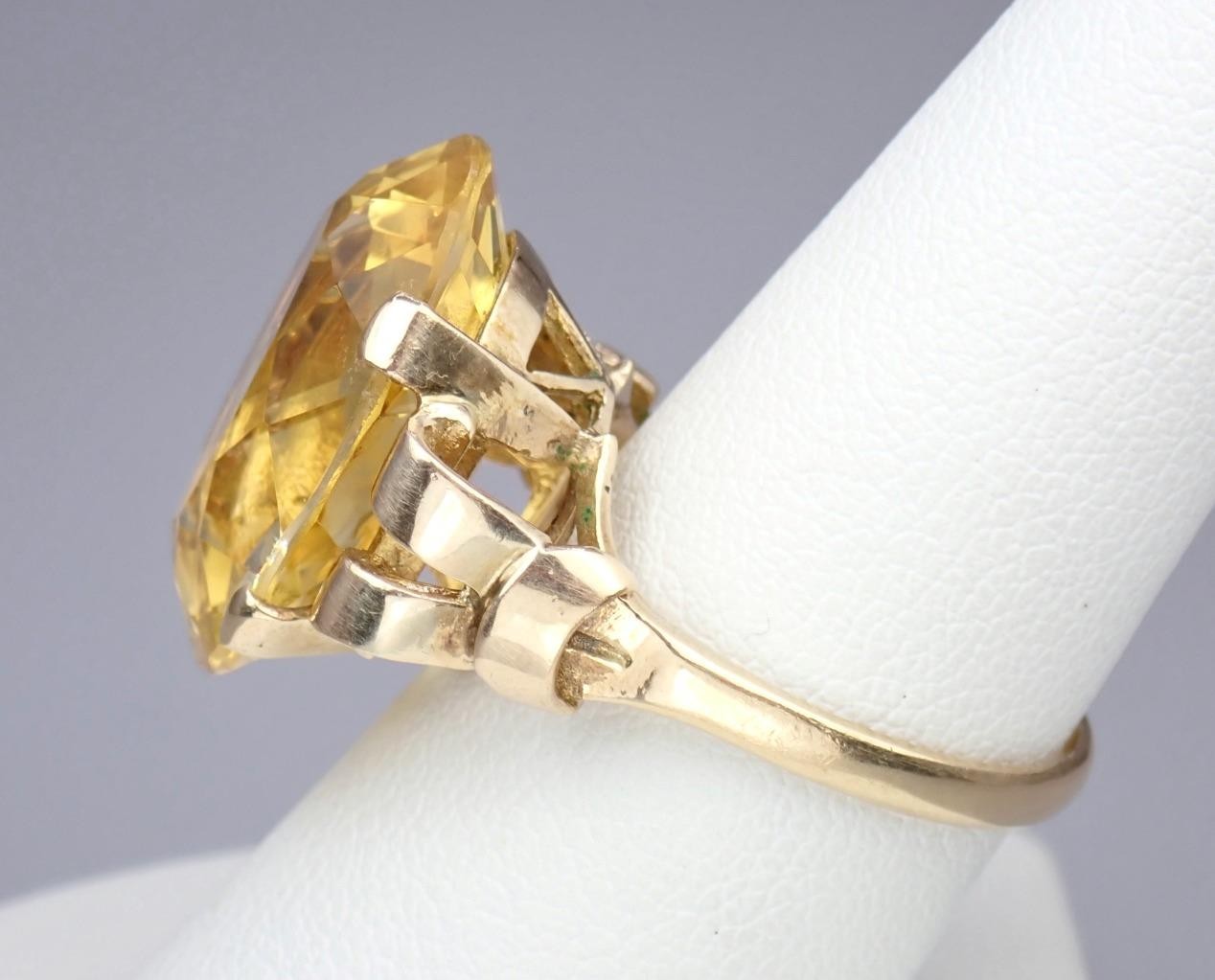 Beautiful Vintage Mid Century 9K Gold 13.3Ct Citrine Cocktail Ring 1960s Sz 8.25