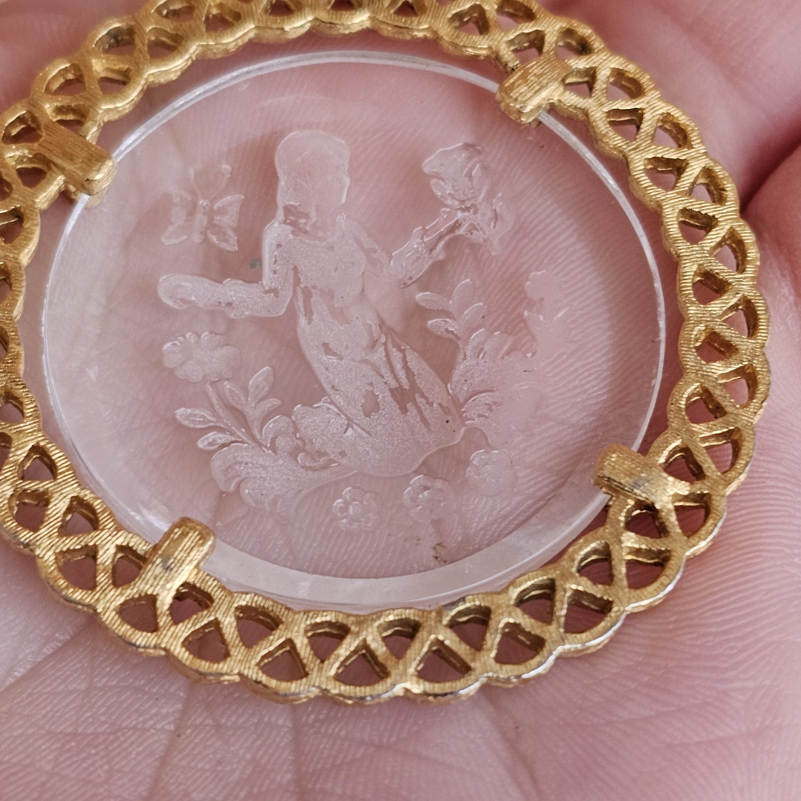 Vtg CROWN TRIFARI Carved Glass Intaglio Cameo Pendant Only Girl Flowers READ