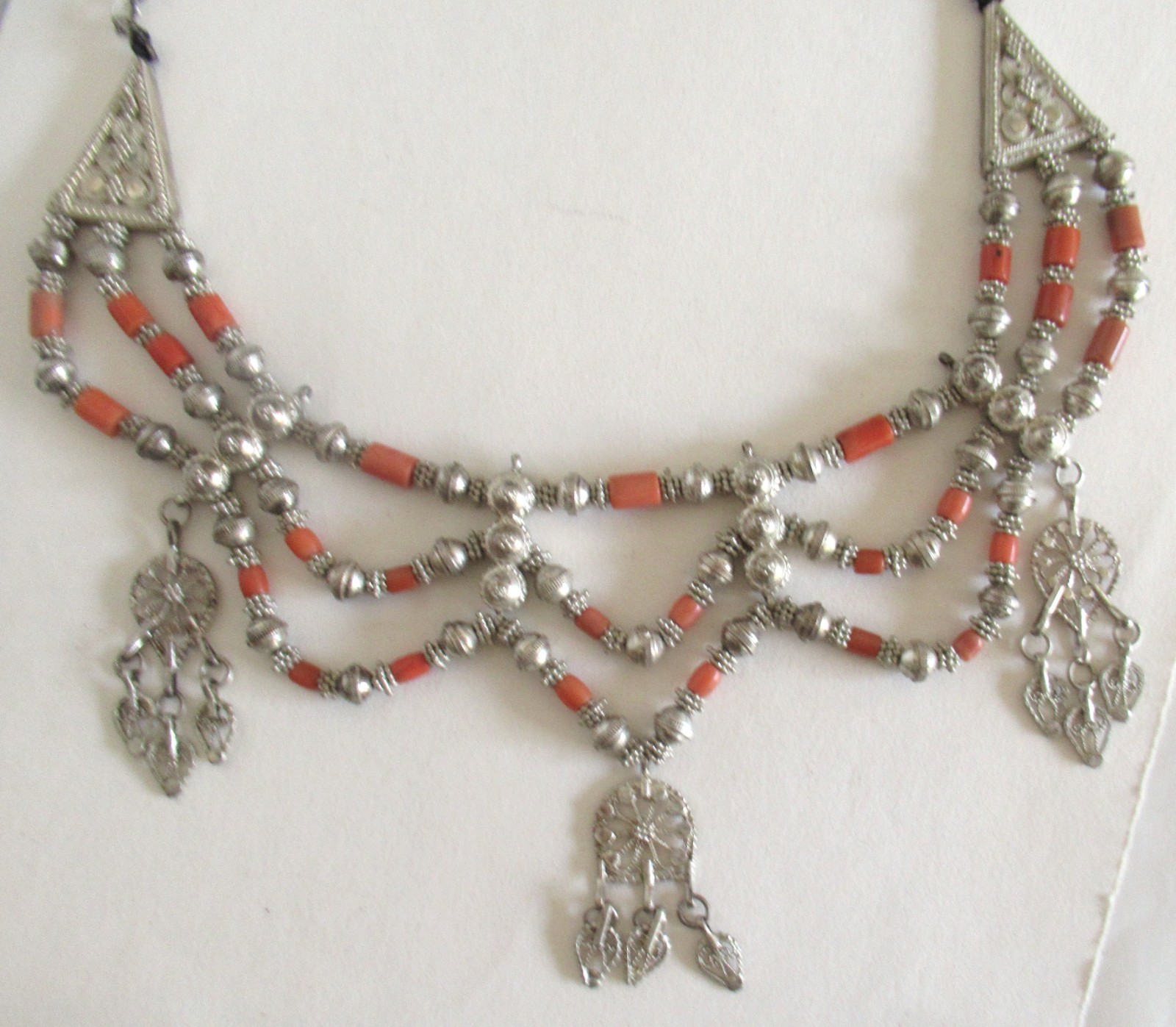 HUGE STATEMENT STERLING FESTOON NECKLACE w CORAL, 19 INCHES, 88 GRAMS, YEMENITE?