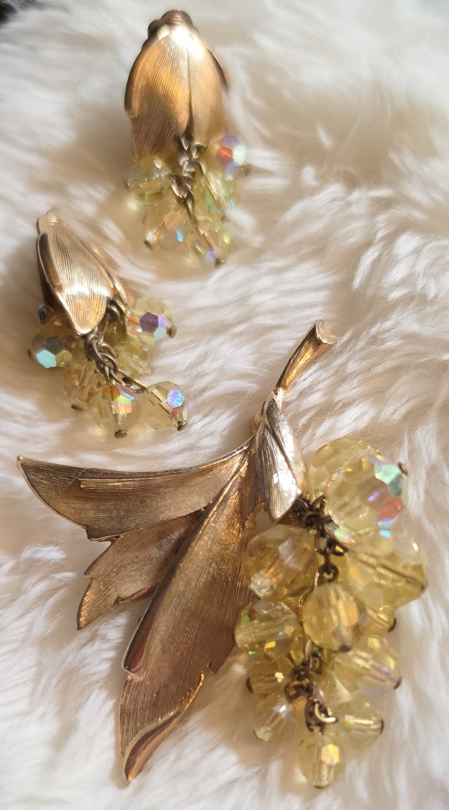 Vintage Yellow AB Faceted Glass Cascading Beads Brooch Earrings Jewelry Set
