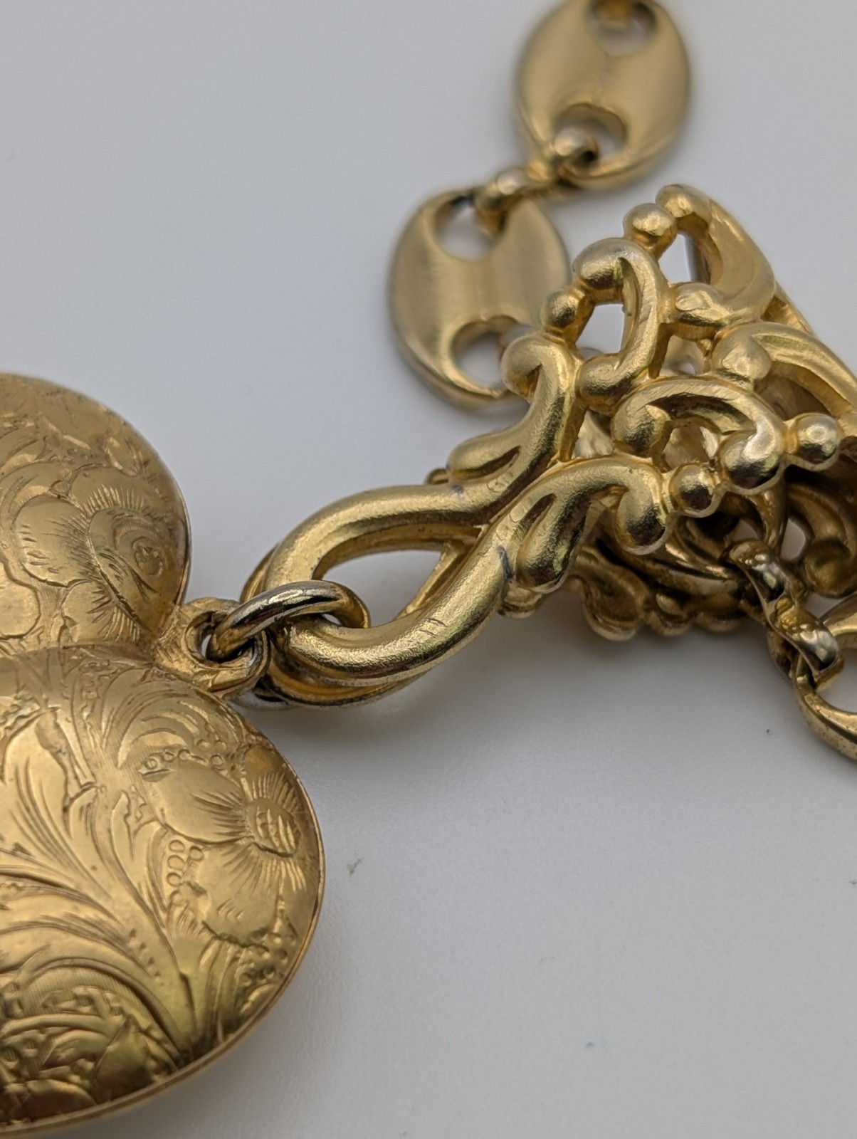 Vintage Floral Heart Locket Pendant 16″ Mariner Coffee Bean Link Chain