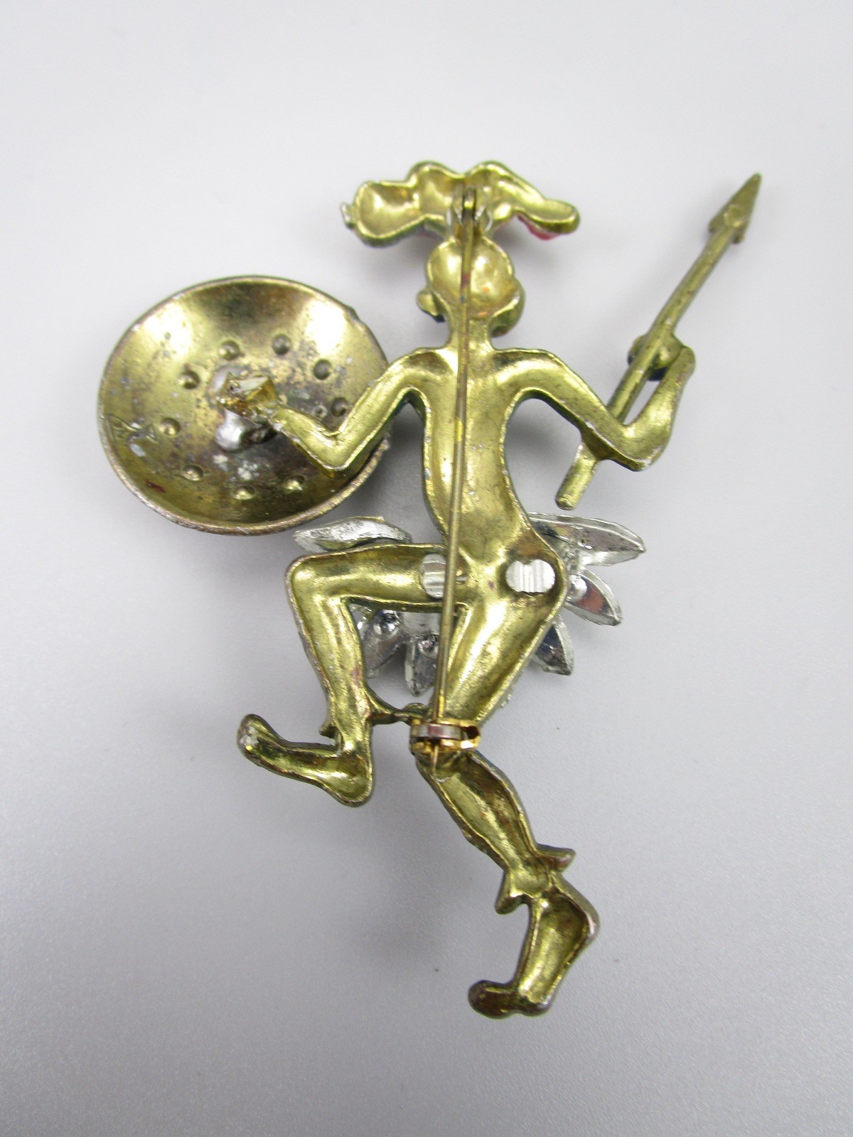 SCARCE NEW ENGLAND GLASSWORKS 3 1/2″ ZULU WARRIOR BROOCH PIN W/ SHIELD