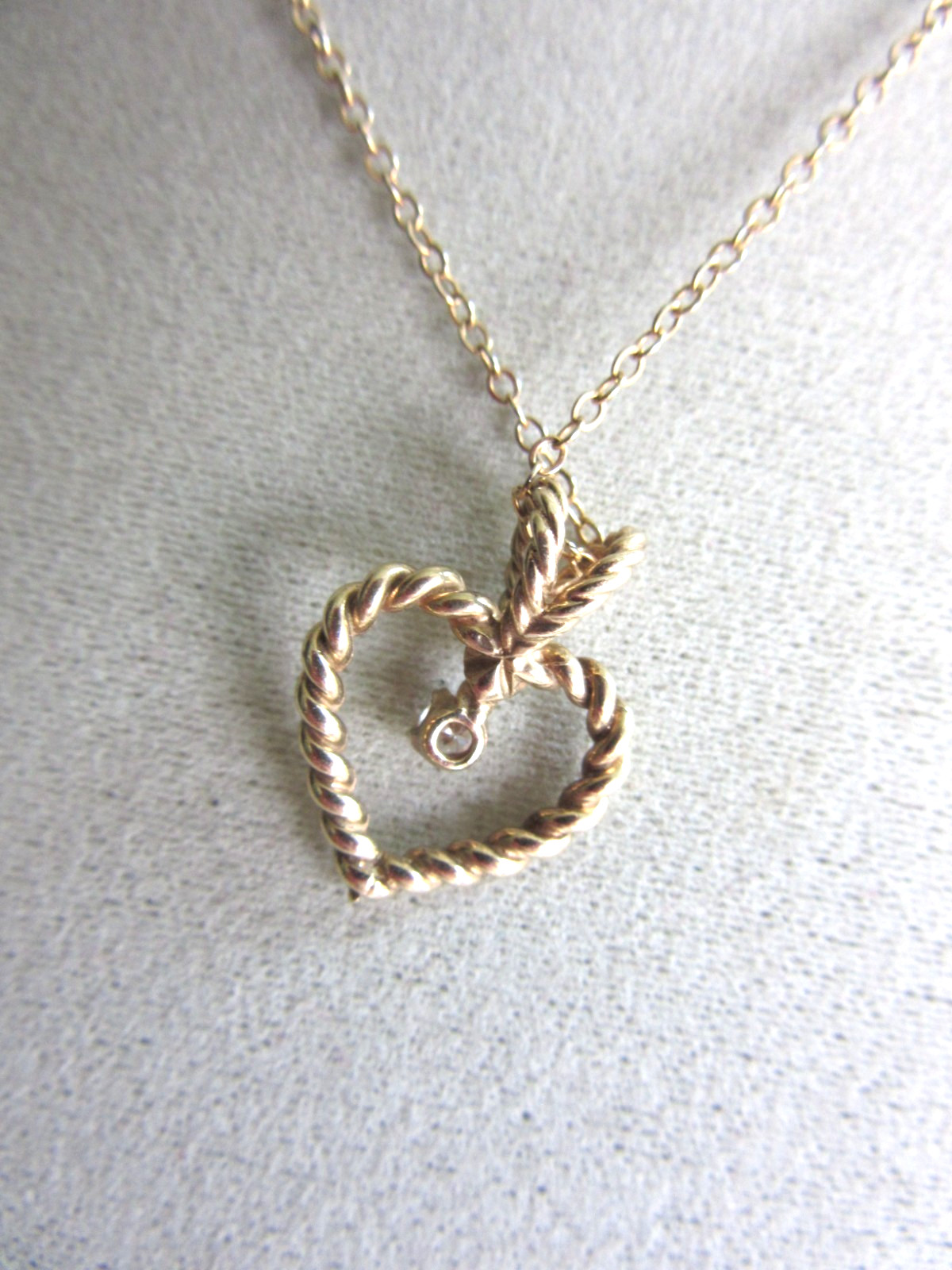 Vintage 12k gold filled chain and heart pendant with diamond chip – 16″ long