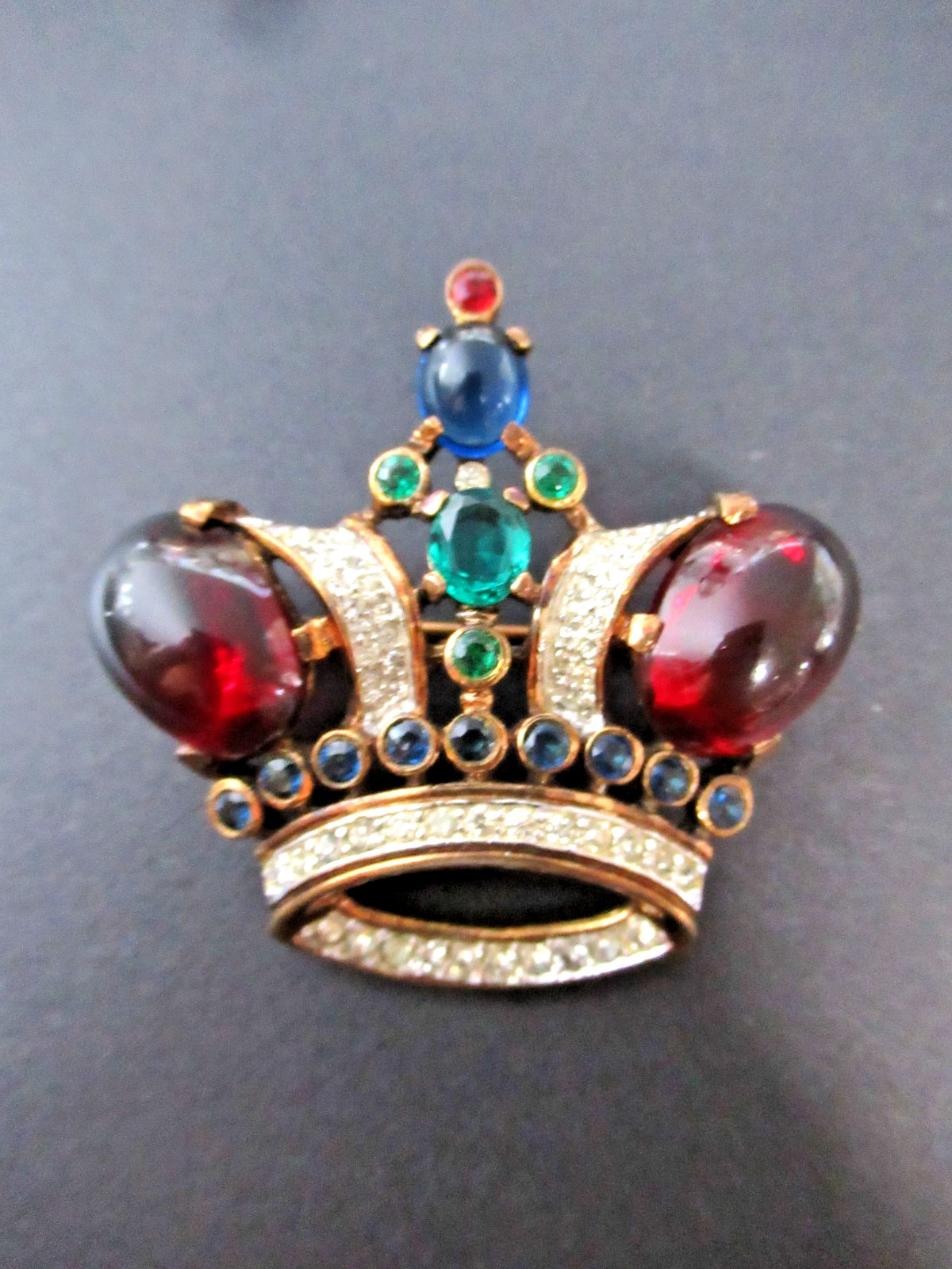 Vtg Alfred Philippe CROWN TRIFARI Red Blue Cabochon Jelly Belly LARGE Brooch