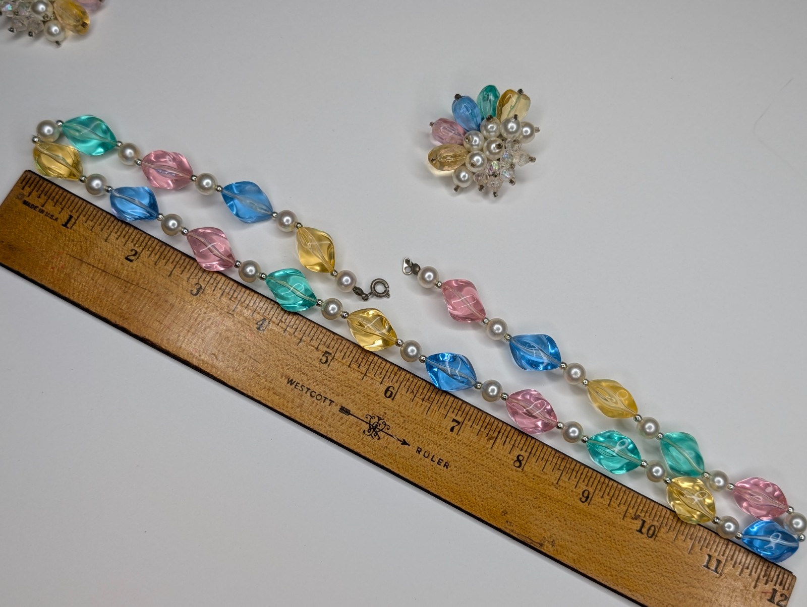 Vtg Multi-Color Pastel Lucite Necklace Earring Set Faux Pearl Mid-Century