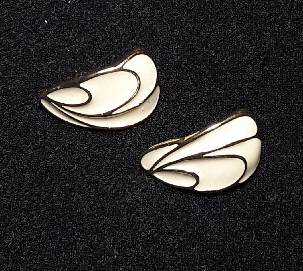 TRIFARI Ivory Gold Tone Enamel Half Hoop Pierced Earrings