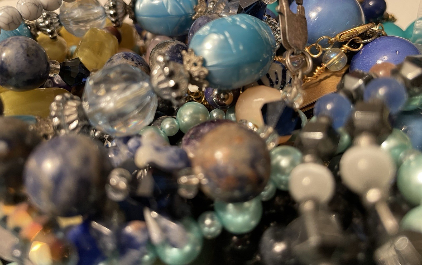 4Lb Mixed Mystery Jewelry Lot Vintage Mod Boho Beaded Necklaces Bracelets