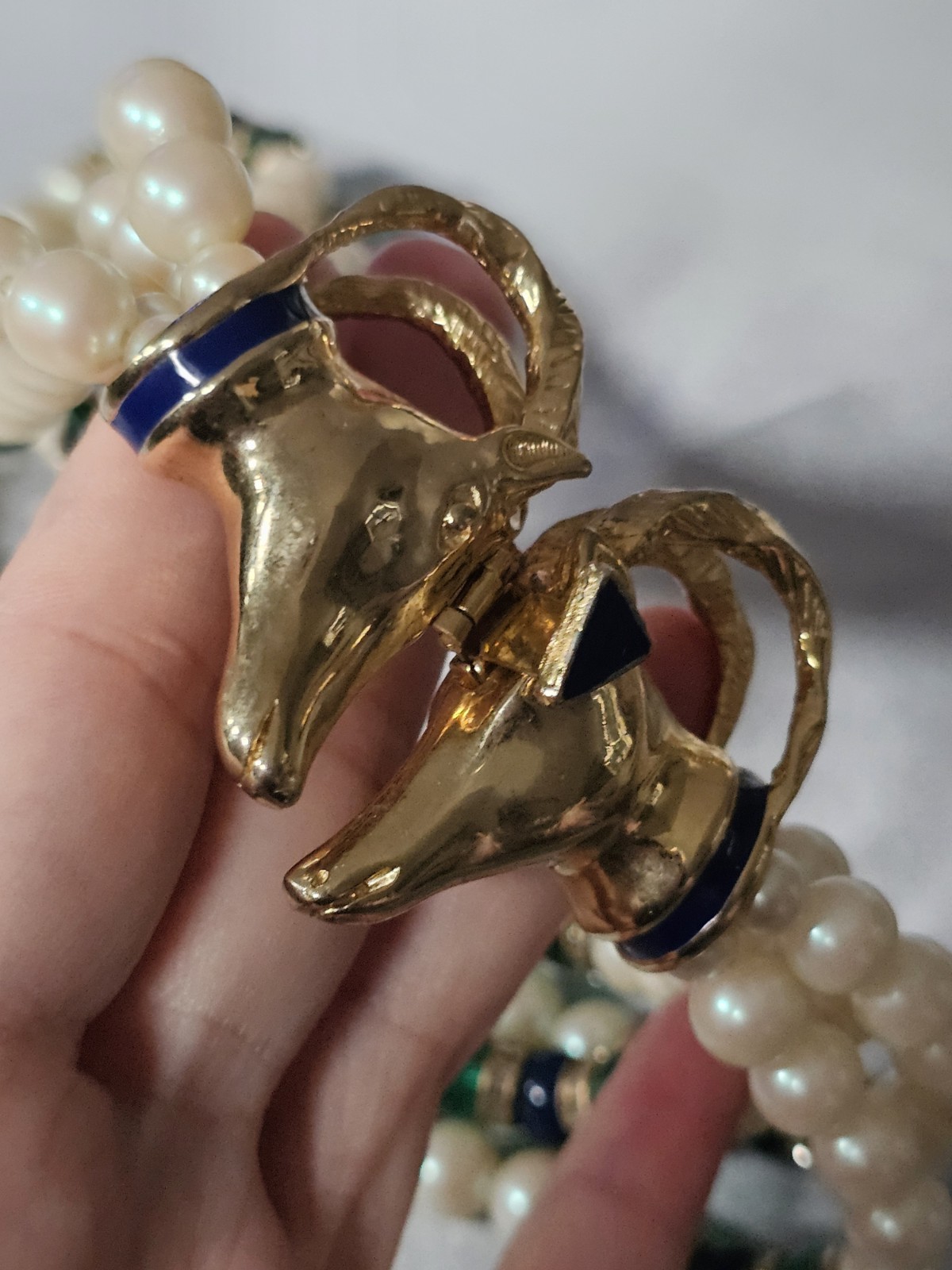 Vintage Purple Enamel Goldtone 2 Ram Heads 15.5 ” Necklace GAY BOYER Faux Pearl