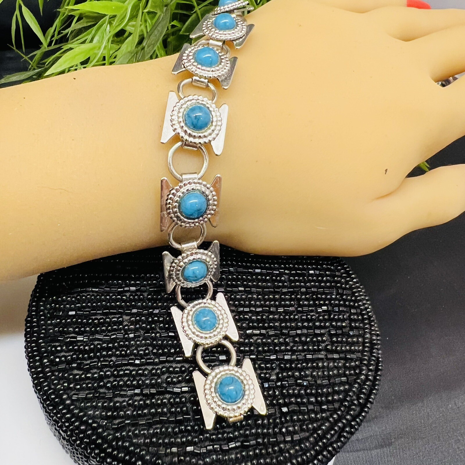 Vintage Bracelet Silver Tone Faux Turquoise Link South Western Style 4247