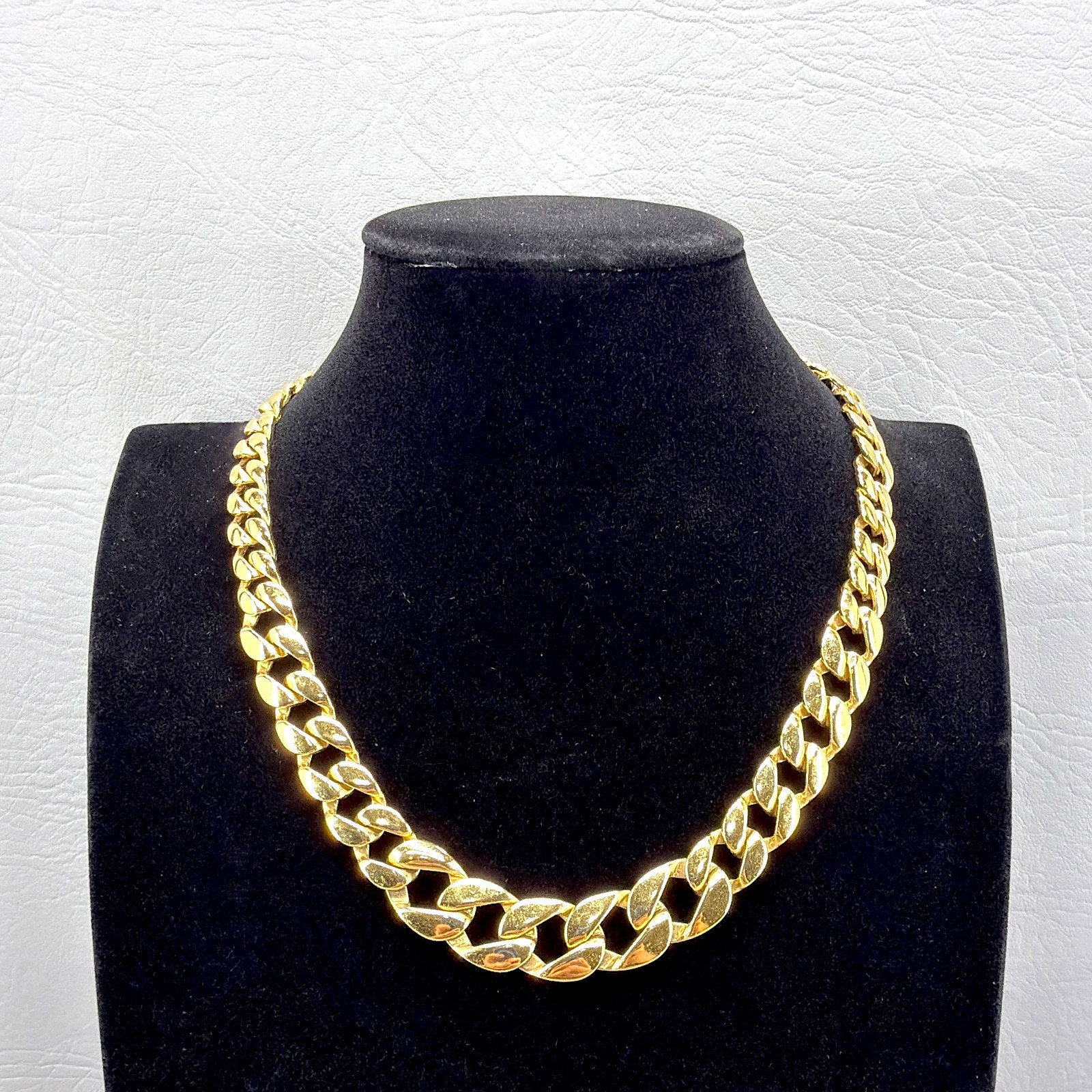 Vintage Chunky Chain Necklace Gold Tone 80s 16″