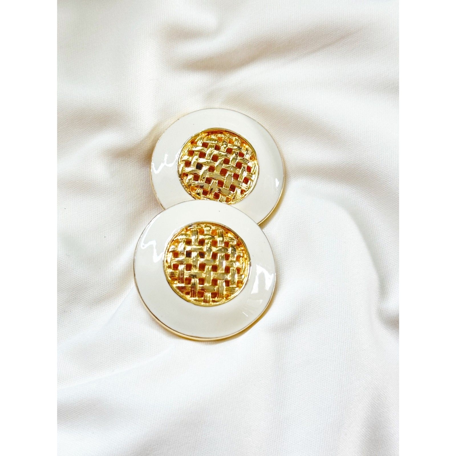 Vintage GAY BOYER signed chunky gold tone Cream enamel clip on earrings