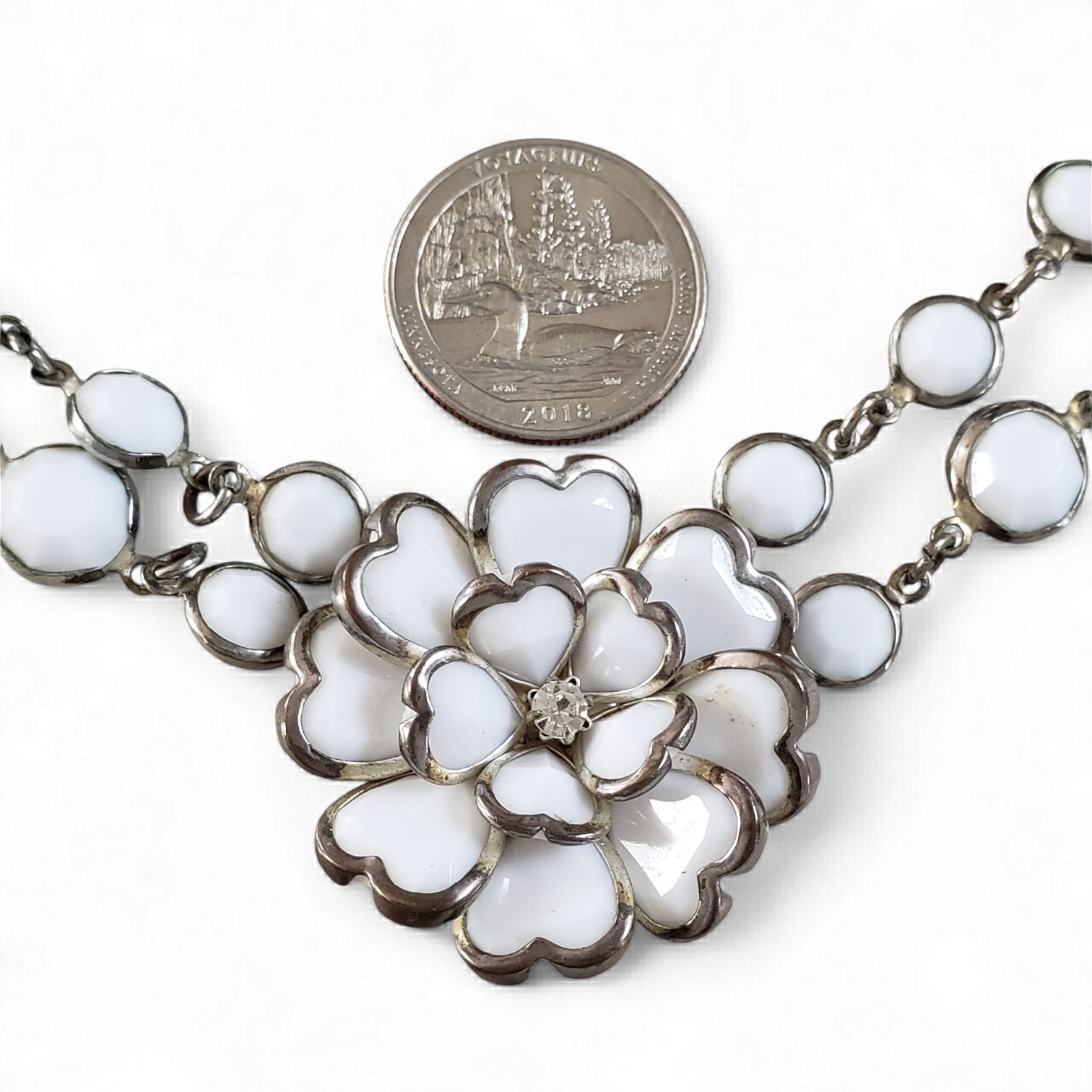 Vintage White Faceted Lucite Flower Rhinestone Necklace Silver Tone