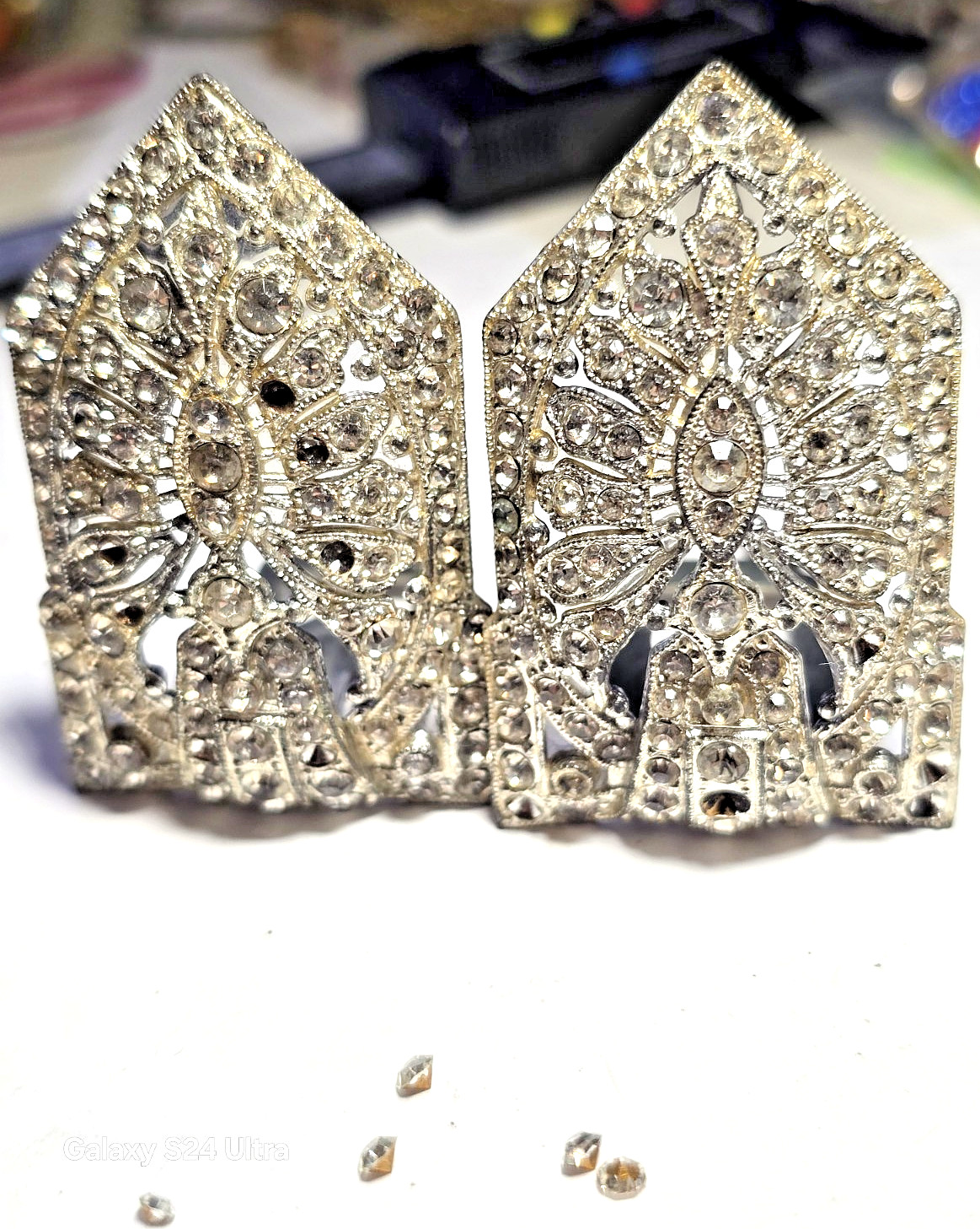 1930’s New England Glass Works Art Deco Filigree Pair of Rhinestone Fur Clips