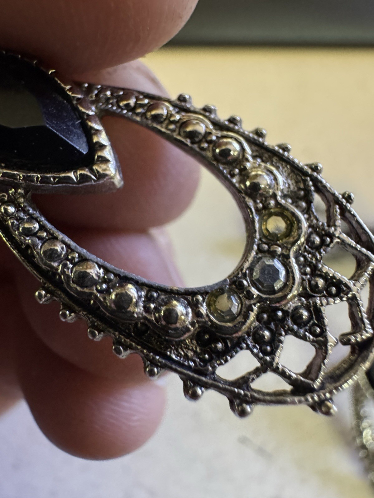 Vintage Filigree Brooch Earring Set Black Stone Bow Look Silver Tone
