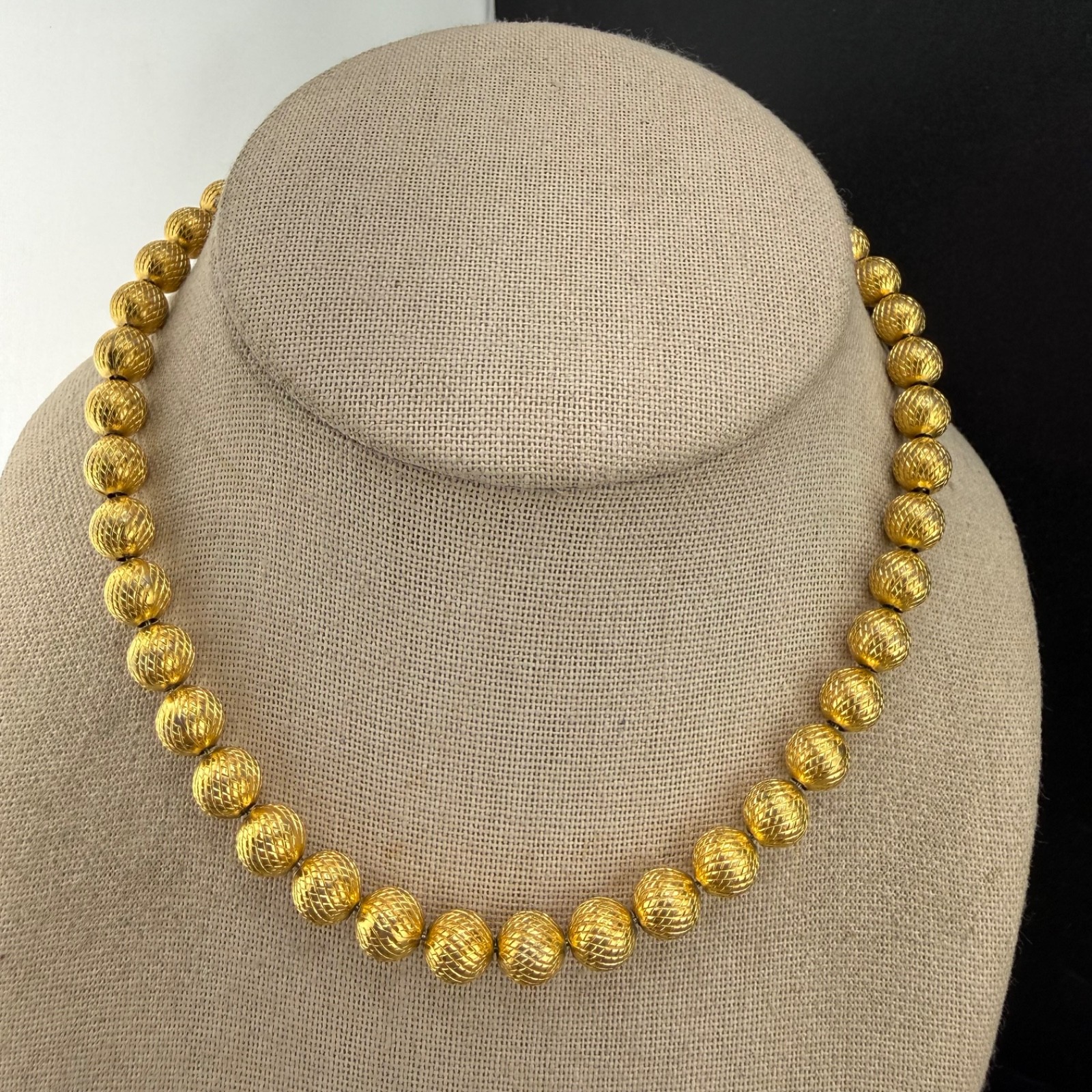 Vintage Trifari Necklace Gold Tone Beaded Metal 15”