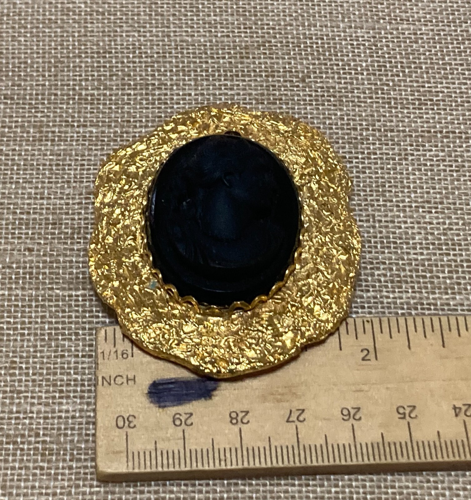 Vtg Lester JOY Signed Cameo Brooch Pin Black Resin Gold Tone Les Bernard RARE