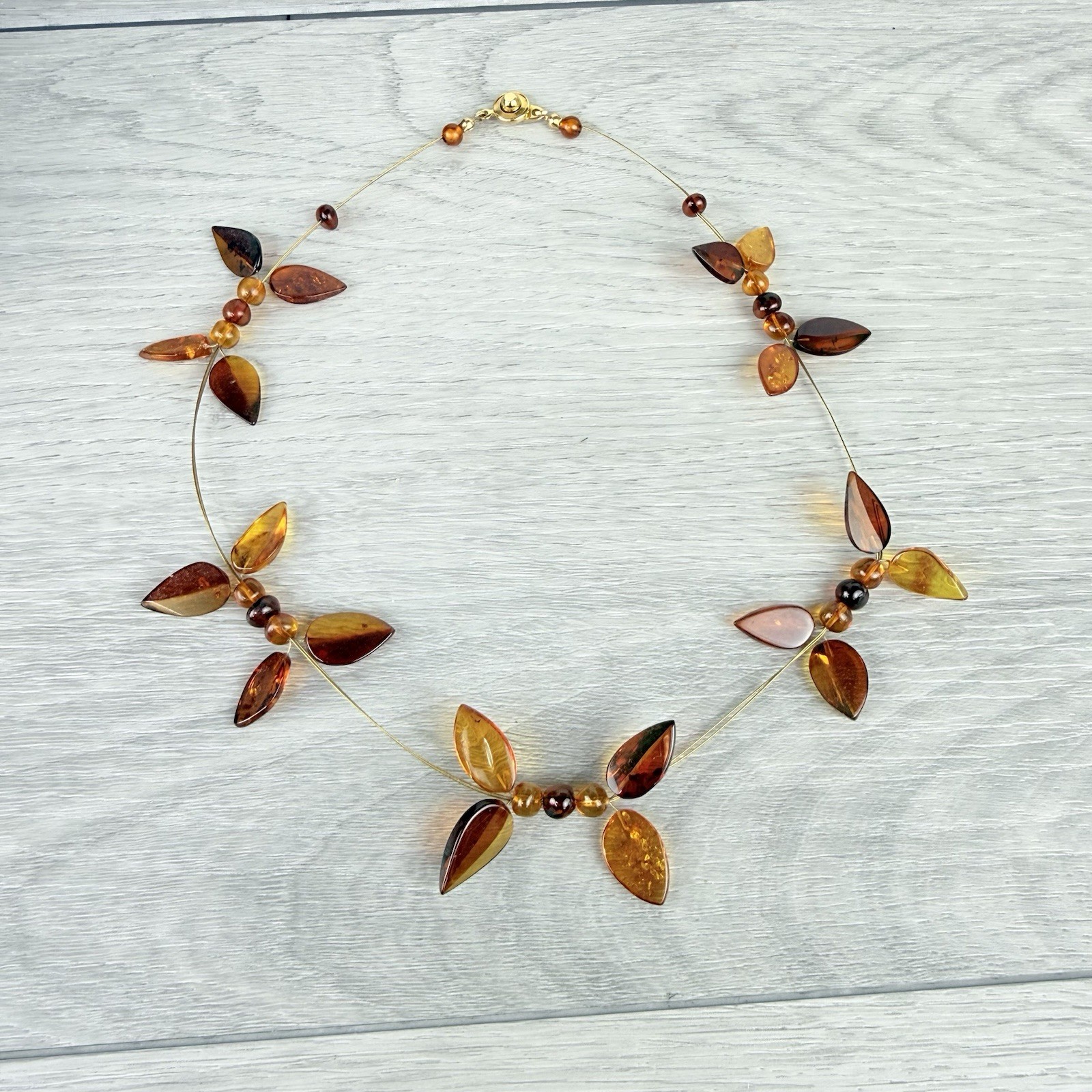 Genuine Baltic Amber Honey Polished Leaf Floral Boho Statement Wire Necklace