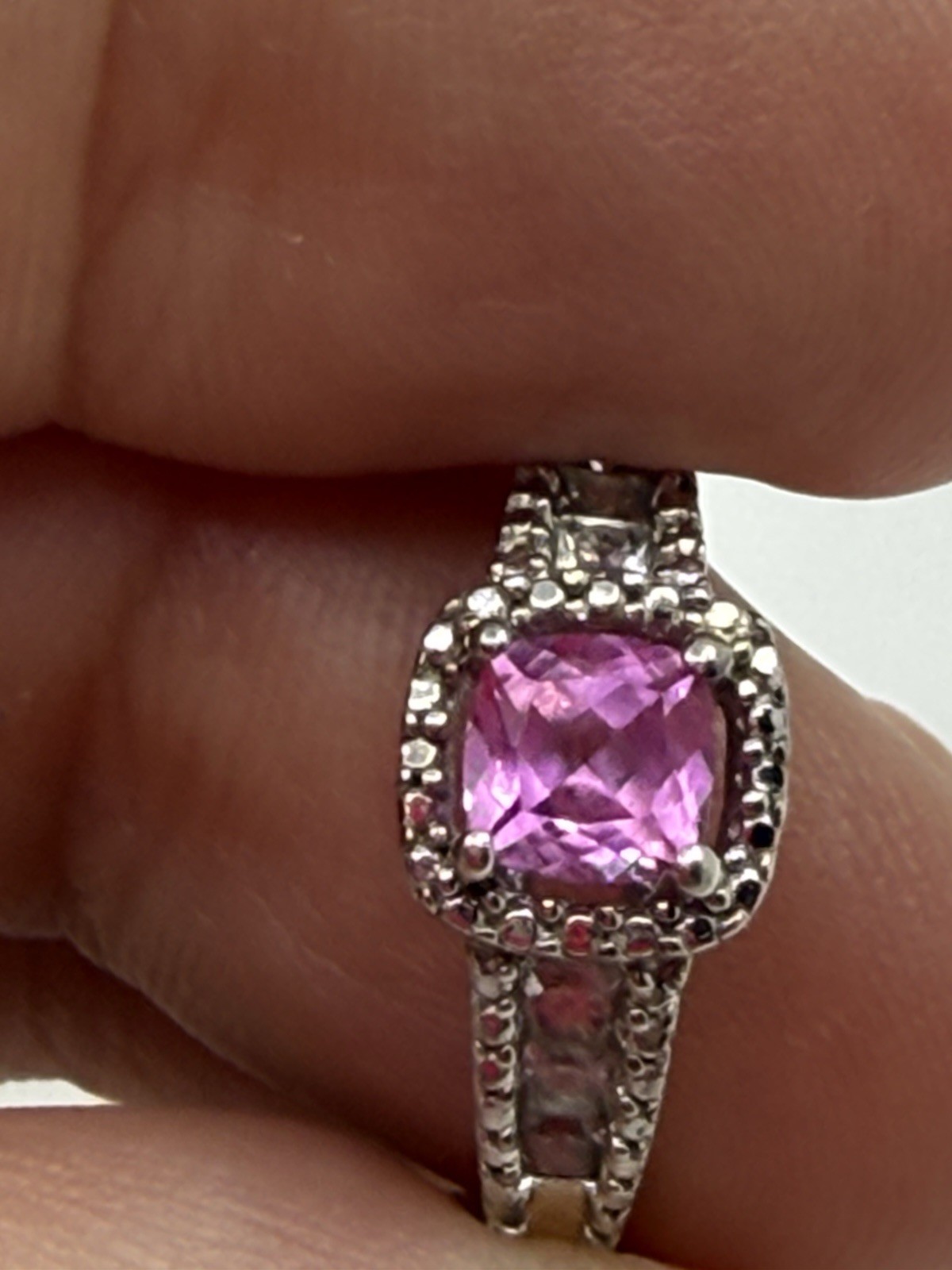 VINTAGE E.S. FEINSTEIN Ring Sz 7 with Dark Pink Stone STERLING SILVER 925