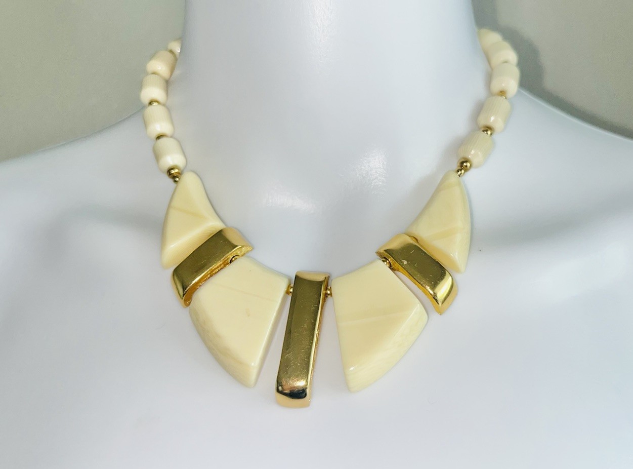 Napier Gold Tone and Ivory Accents Choker Necklace Vintage Statement