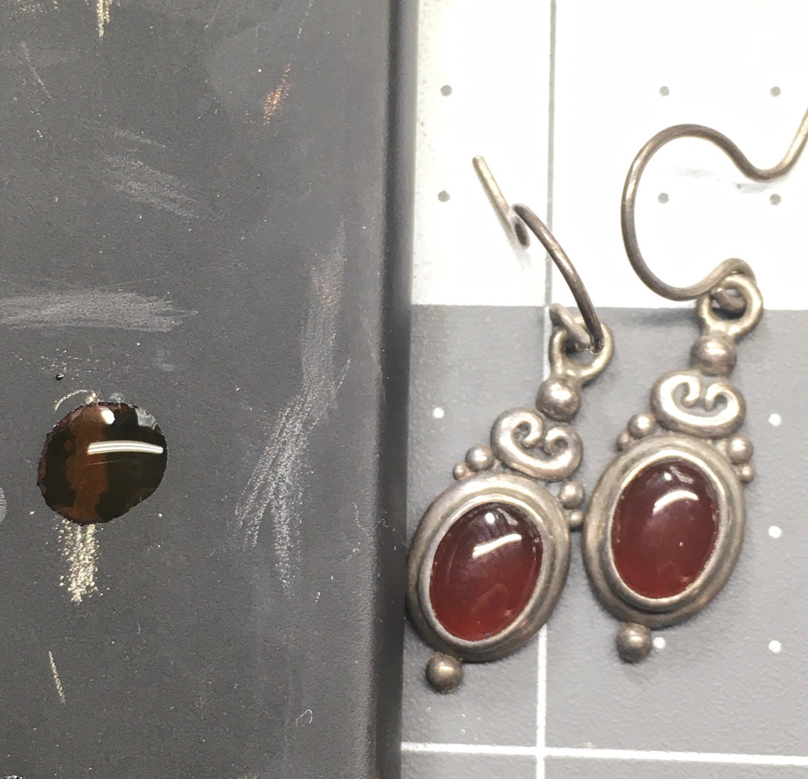 Vintage Sterling Silver Oval Red Orange Stone Hook Dangle Earrings 3.9g #65