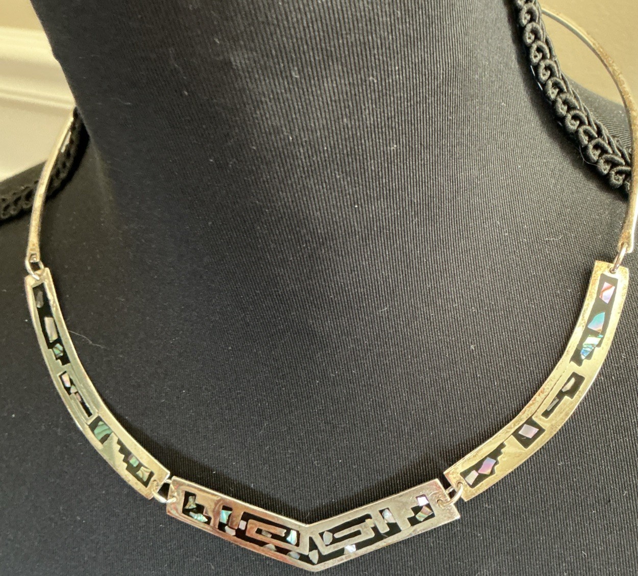 Vintage Alpaca Silver Mexico collar necklace with abalone shell inlay 16.5 in