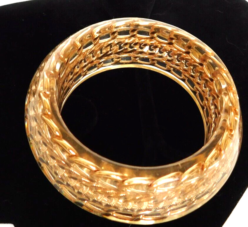 VTG Clear Resin with Embedded Metal Linking Chain Bangle Bracelet