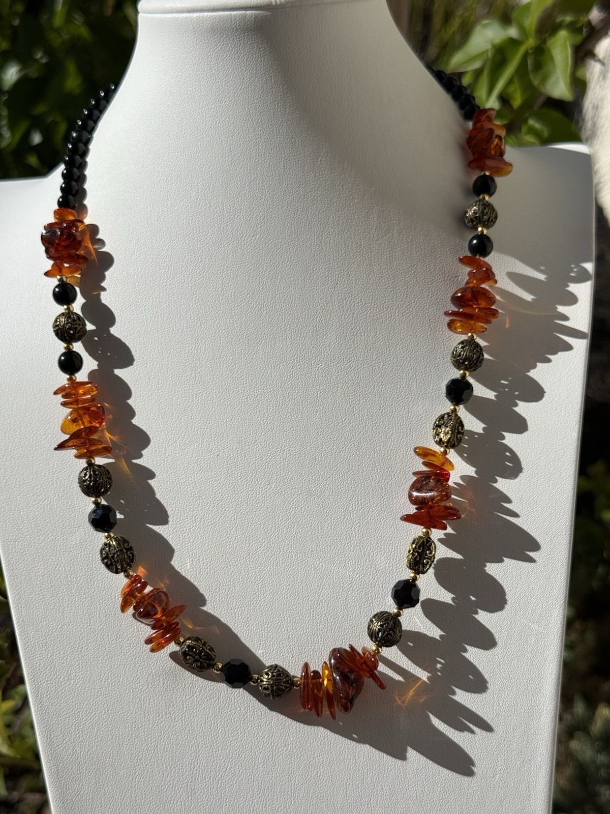 Vintage Stunning Lee Sands Necklace with Amber Filigree Onyx Faceted Glass 22″L