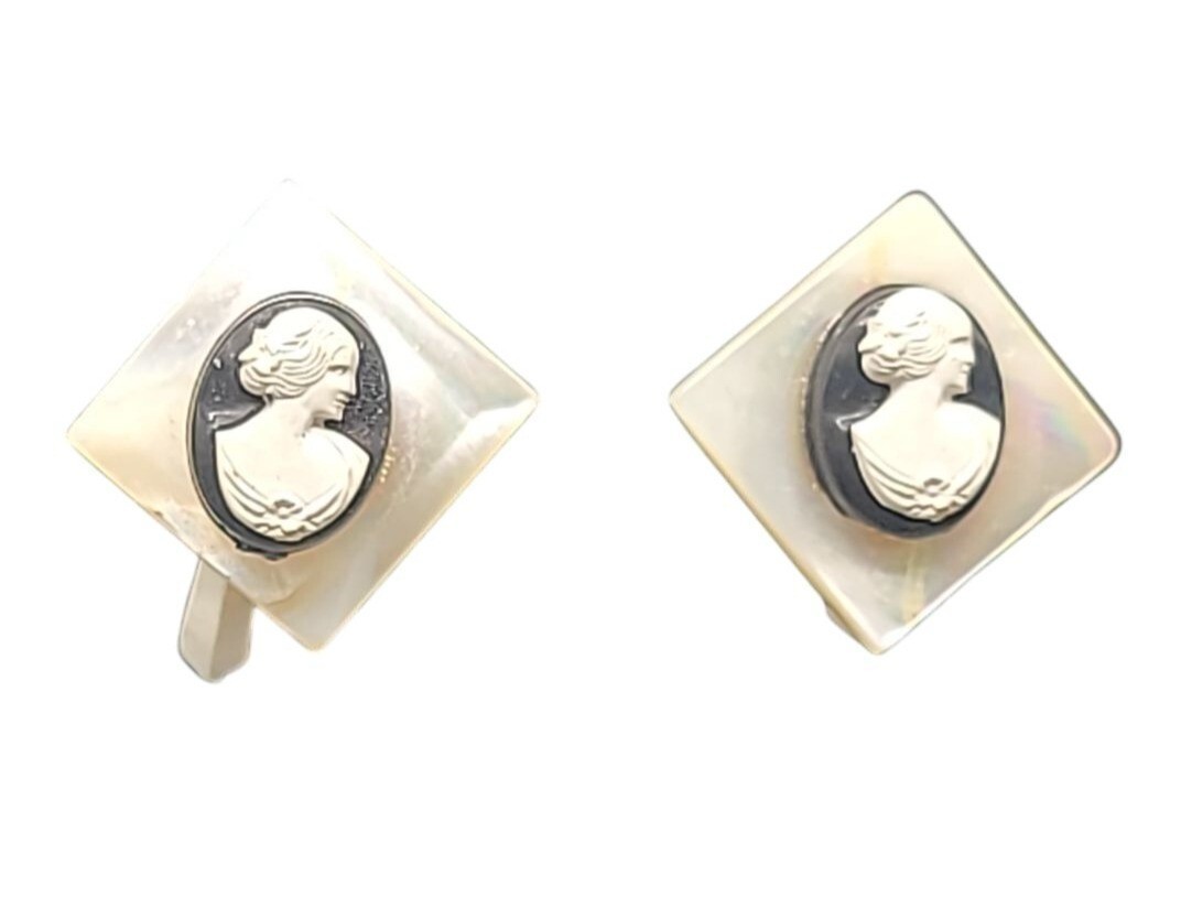 MOP Lucite Cameo Tension Paddle Clip On Earrings Mother Of Pearl Vtg Black White